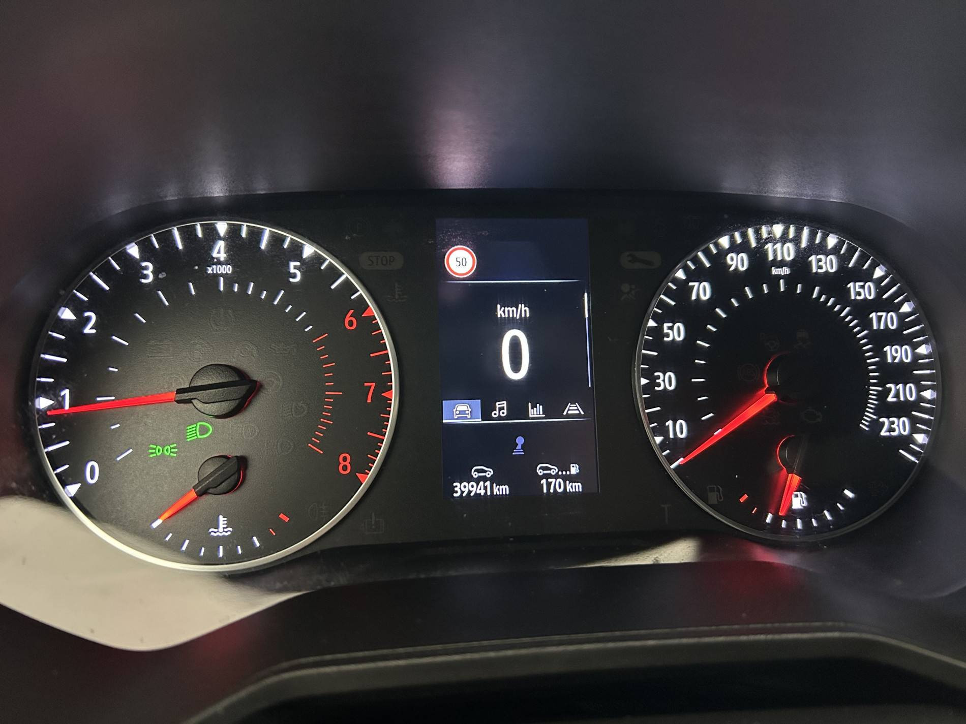 Vente en ligne Renault Clio 5 Clio TCe 90 - 21N au prix de 14 990 €