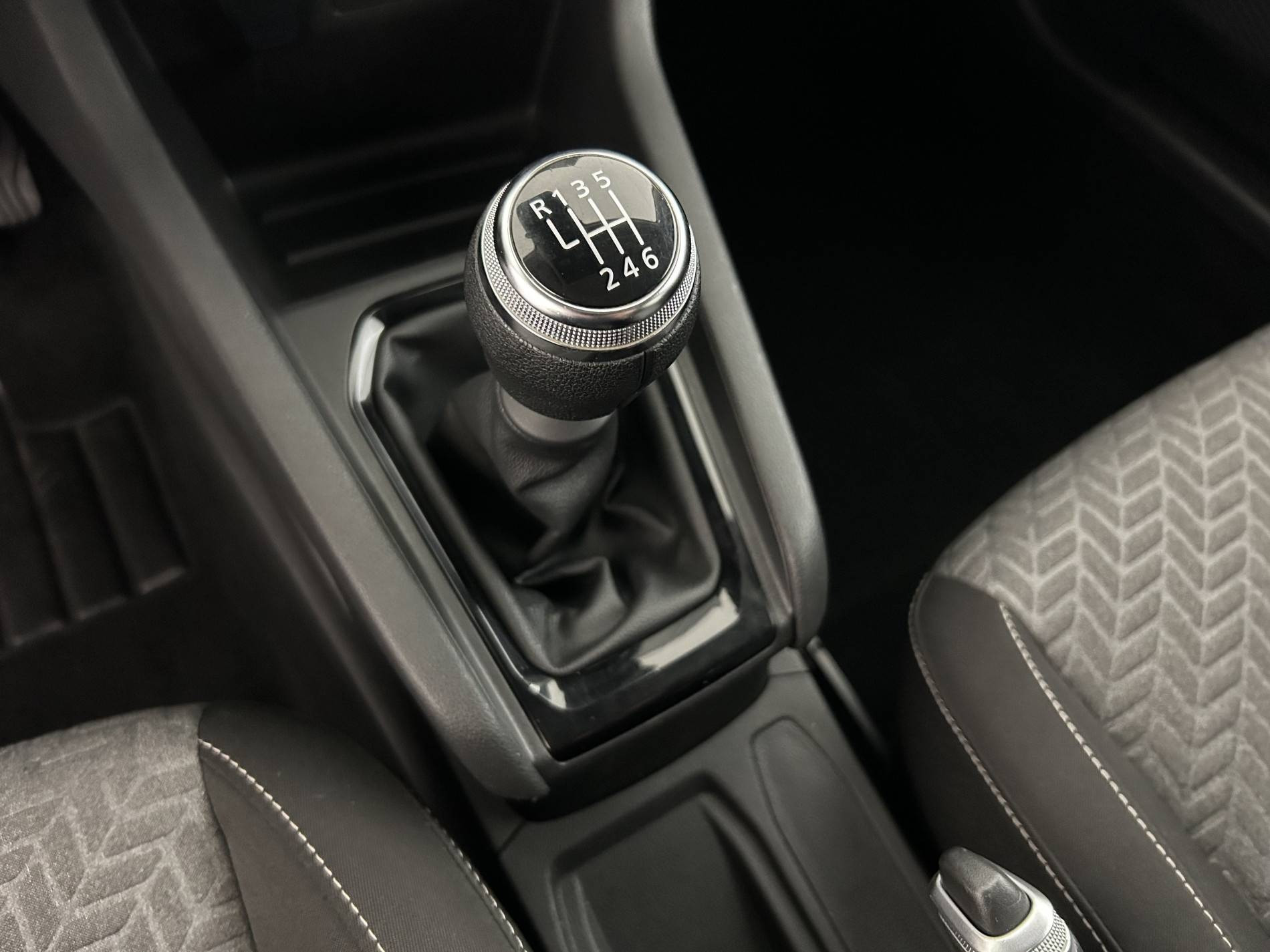 Vente en ligne Renault Clio 5 Clio TCe 90 au prix de 13 790 €