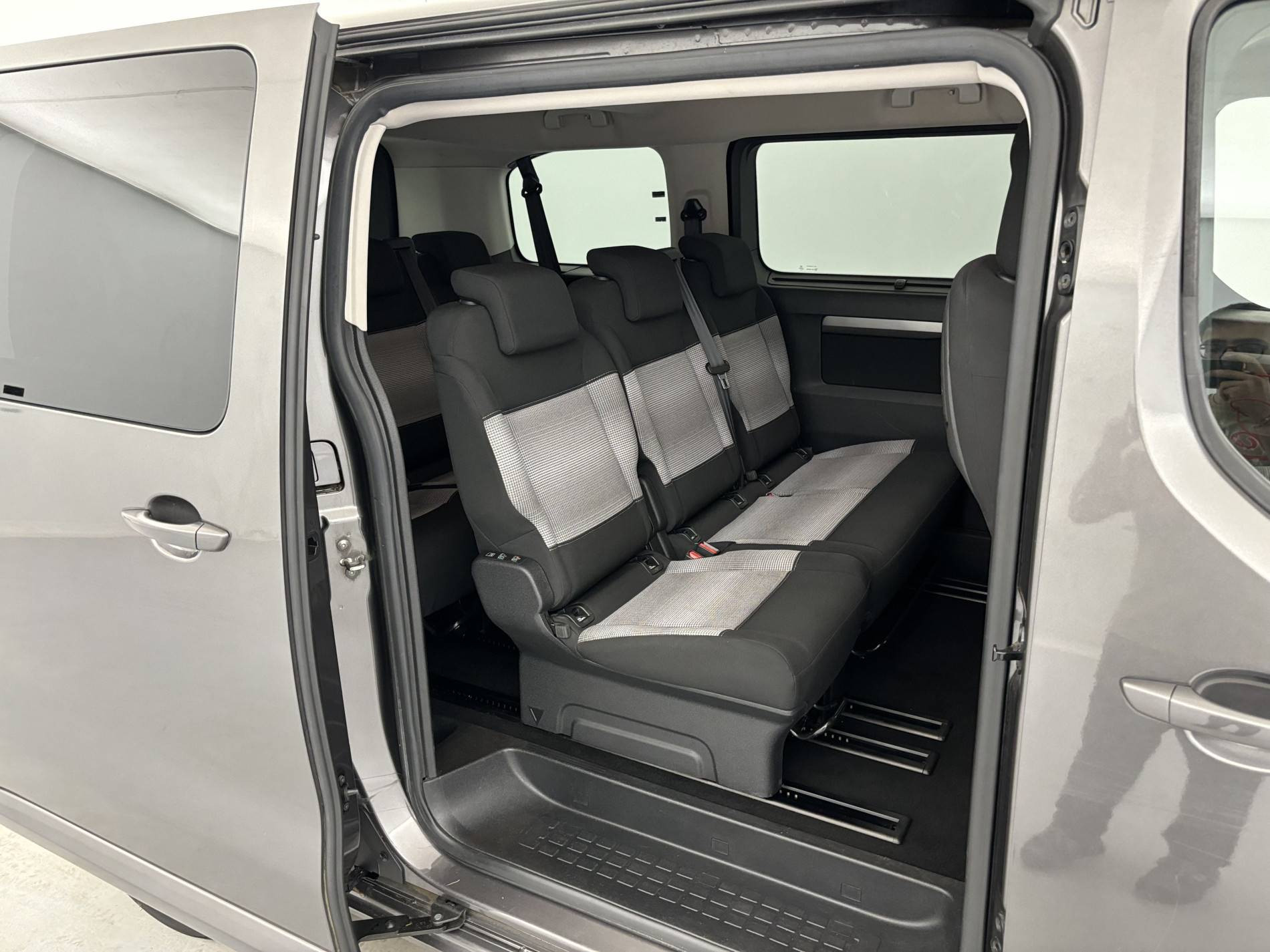 Vente en ligne Citroën Spacetourer Spacetourer M BlueHDi 100 BVM6 au prix de 24 490 €