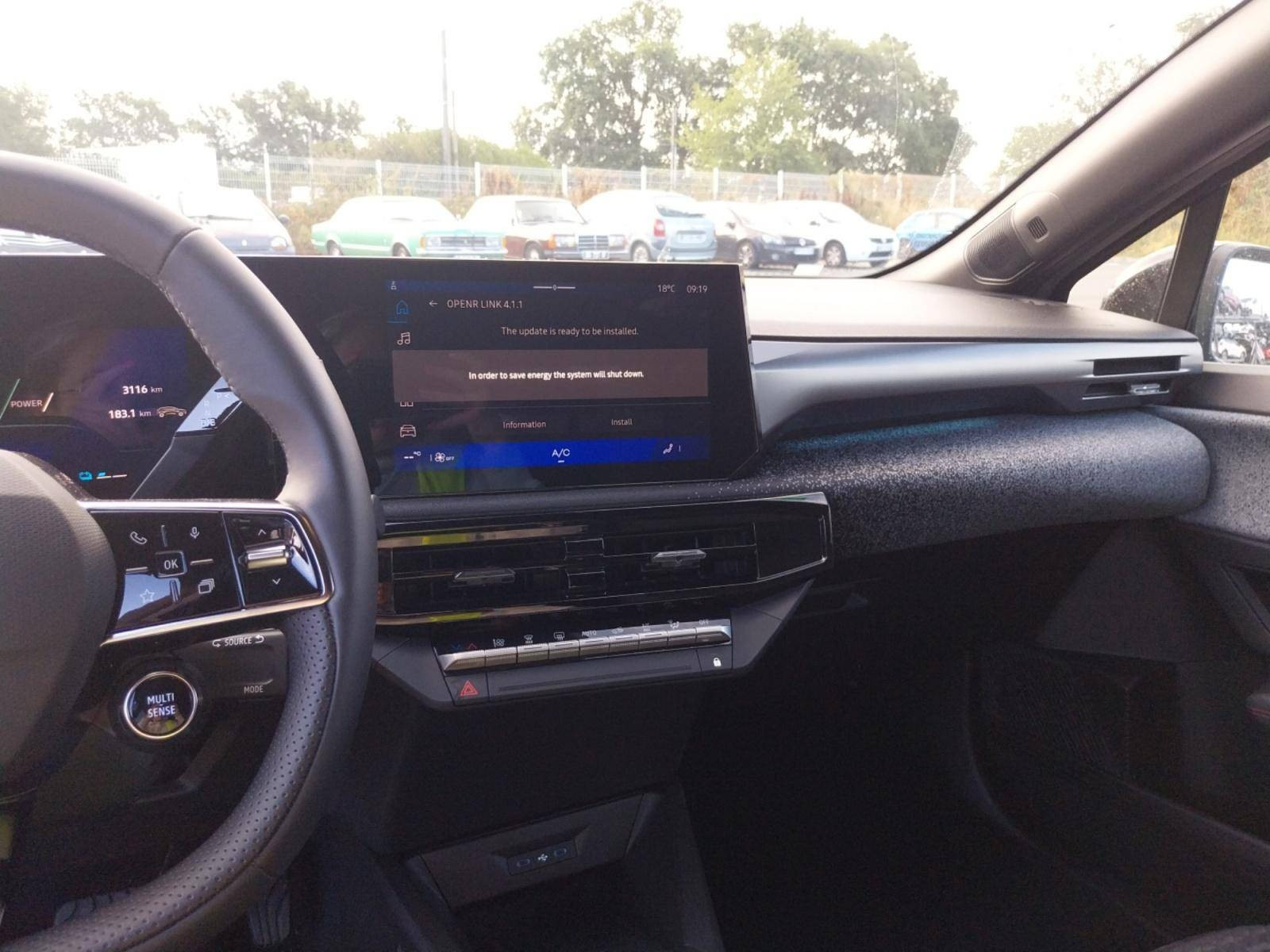 Vente en ligne Renault Clio 6 Clio E-Tech full hybrid 160 ch au prix de 26 490 €