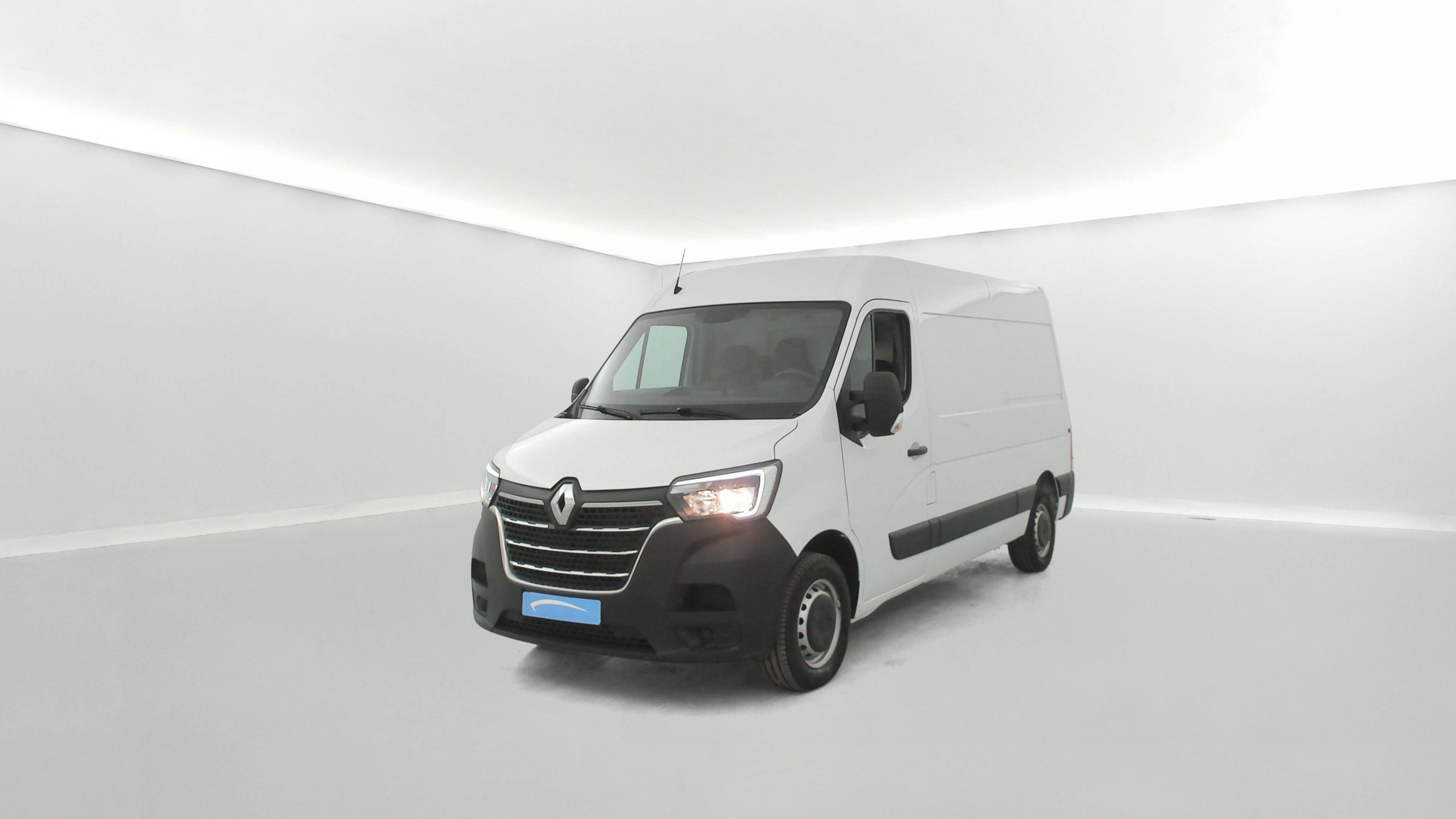 Renault Master Fourgon MASTER FGN TRAC F3500 L2H2 BLUE DCI 150 occasion de 2023 en vente à Auray