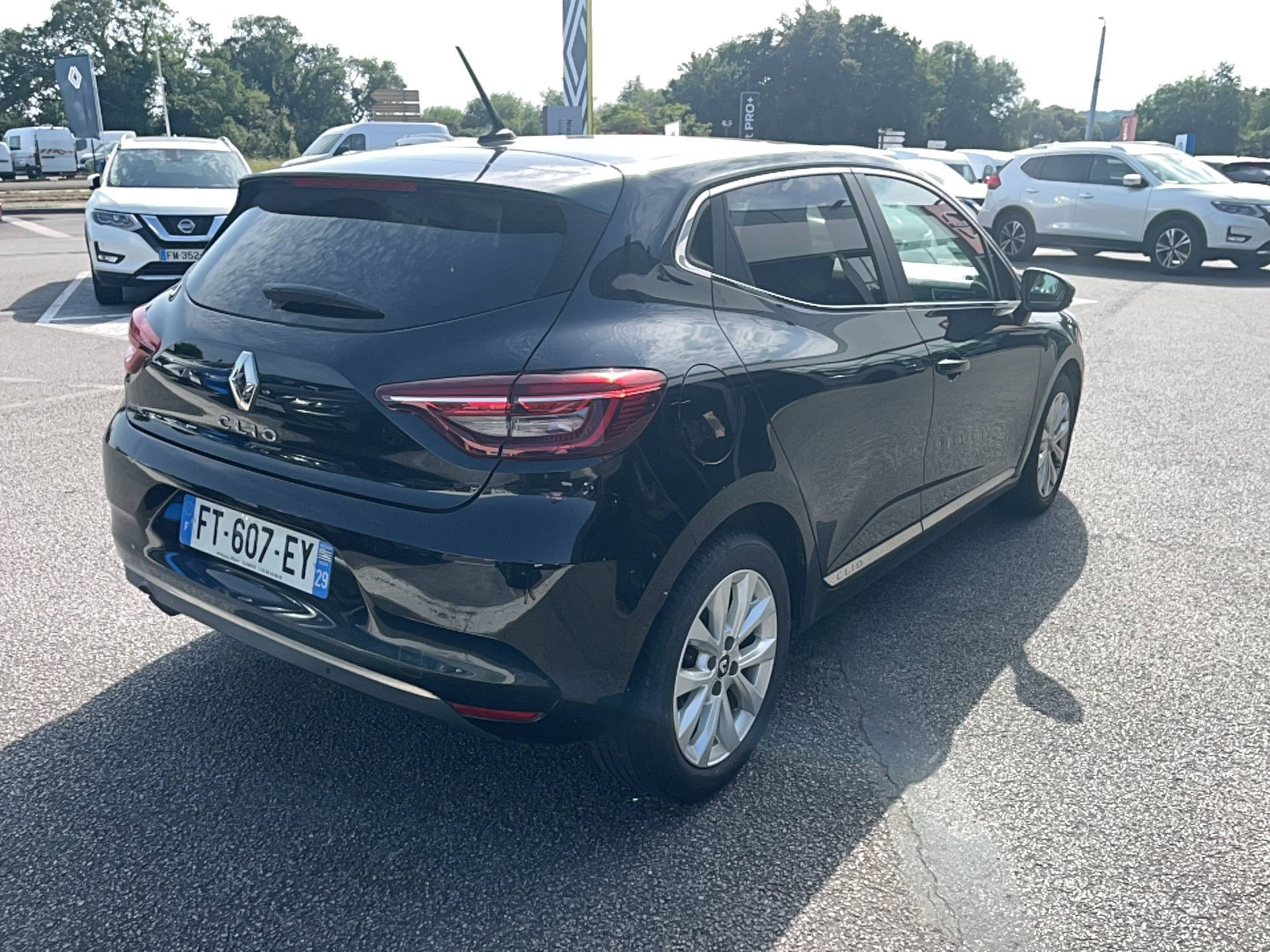 Vente en ligne Renault Clio 5 Clio TCe 130 EDC FAP au prix de 11 990 €