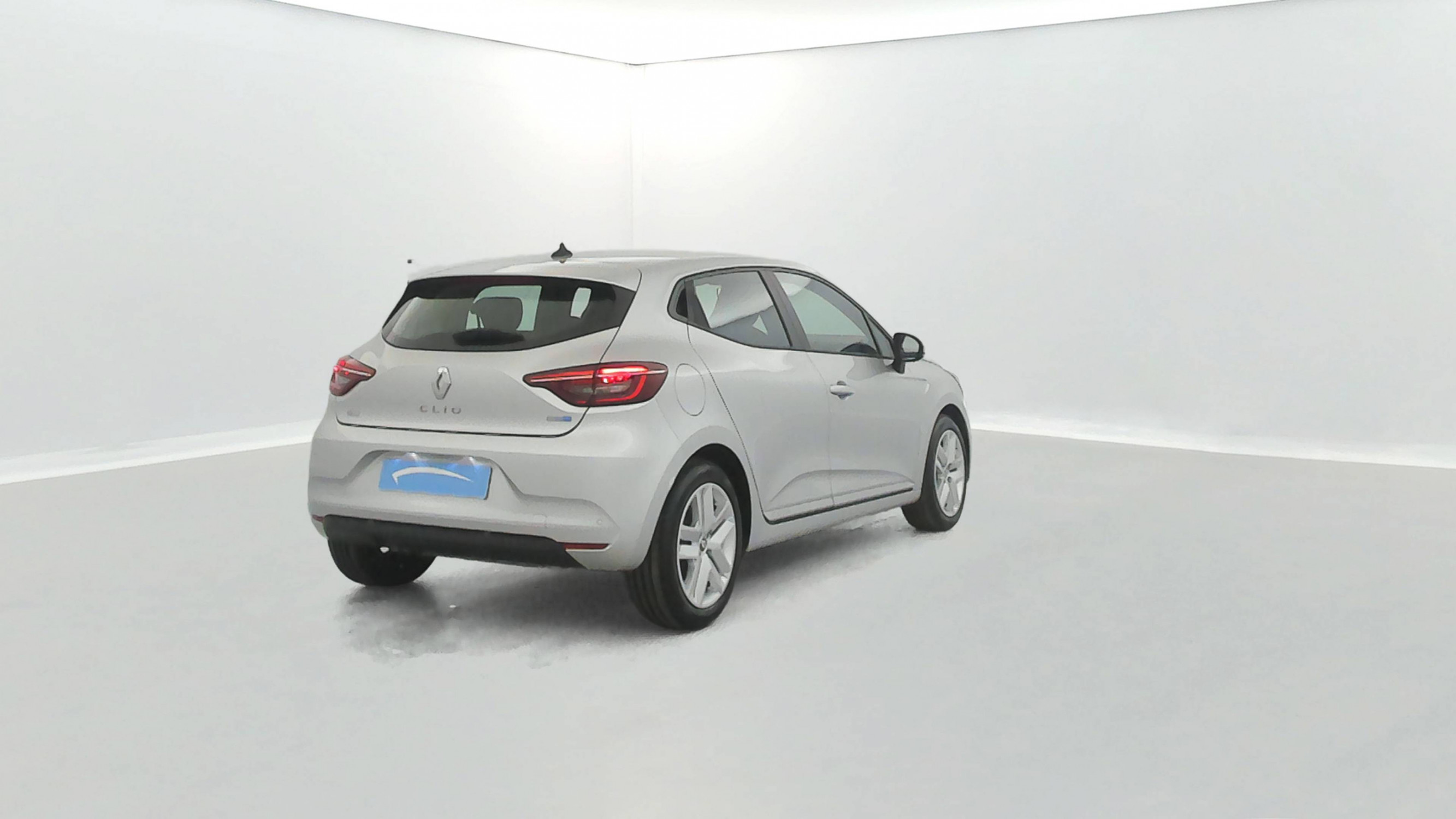 Vente en ligne Renault Clio 5 Clio E-Tech 140 - 21N au prix de 16 791 €