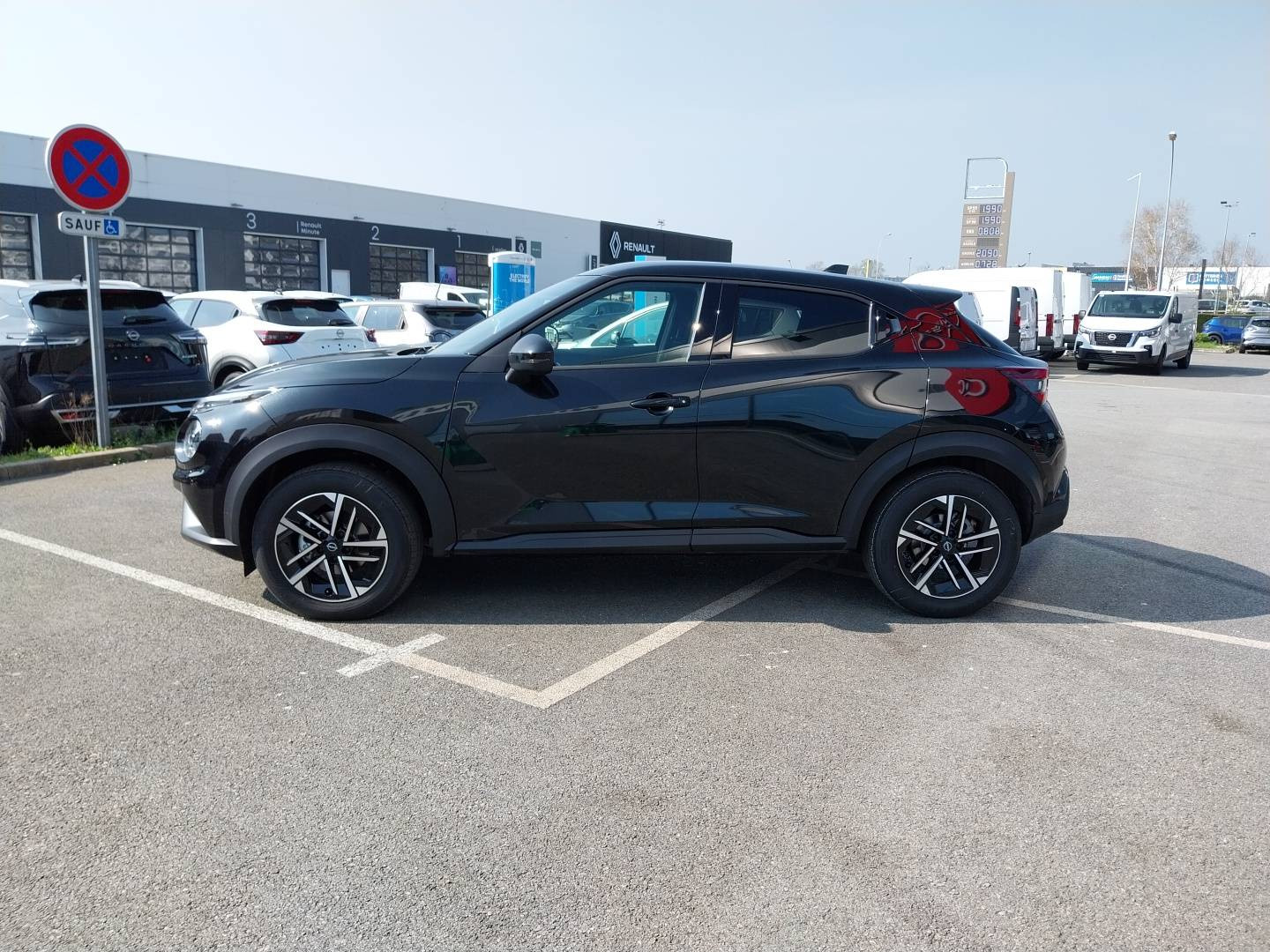 Vente en ligne Nissan Juke  HYBRID 143 au prix de 28 990 €