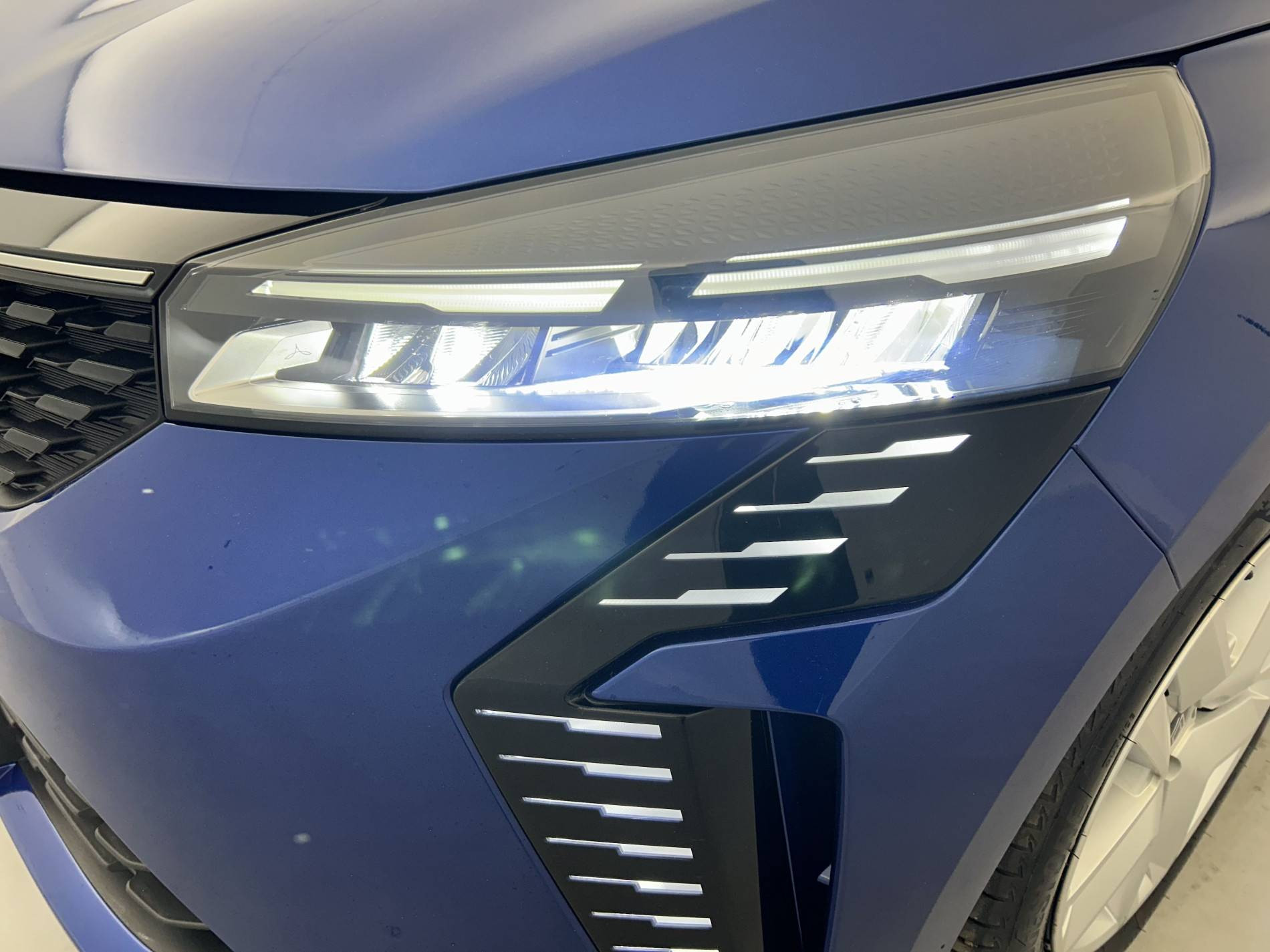 Vente en ligne Renault Clio 5 Clio TCe 90 au prix de 15 990 €