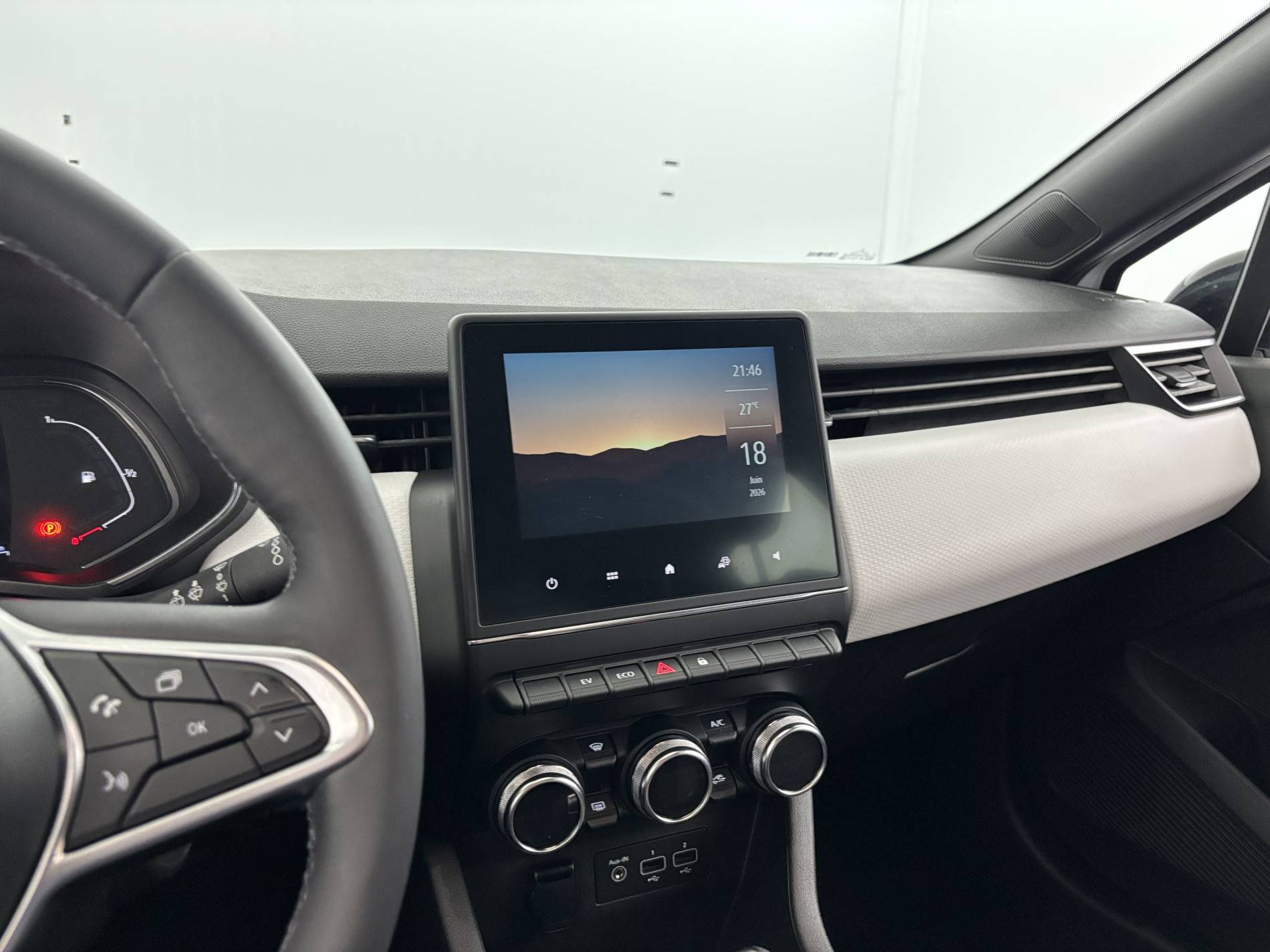 Vente en ligne Renault Clio 5 Clio E-Tech 140 - 21 au prix de 14 890 €