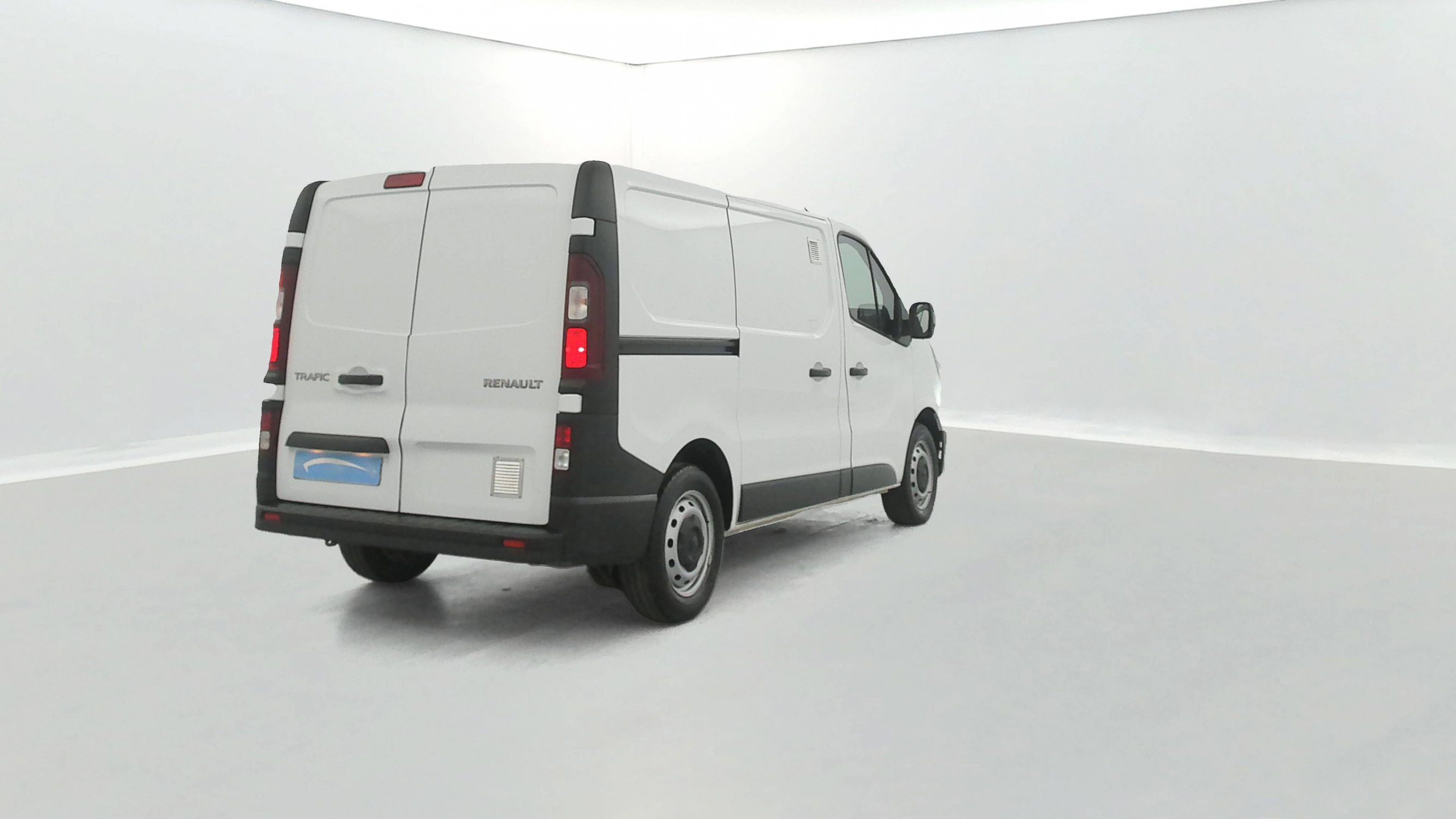 Vente en ligne Renault Trafic 3 Fourgon TRAFIC FGN L1H1 2800 KG BLUE DCI 110 au prix de 20 490 €