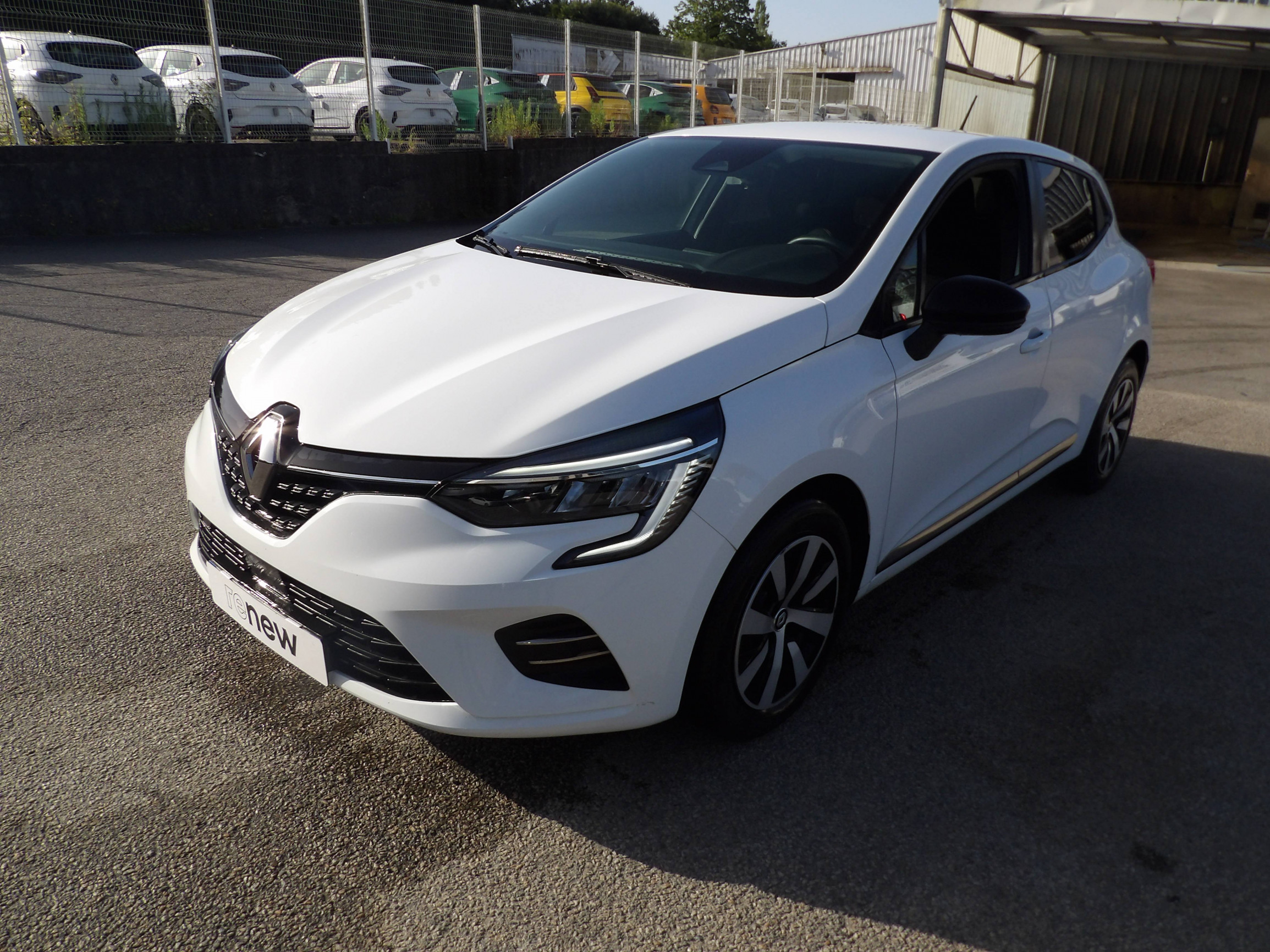 Vente en ligne Renault Clio 5 Clio TCe 90 au prix de 13 799 €