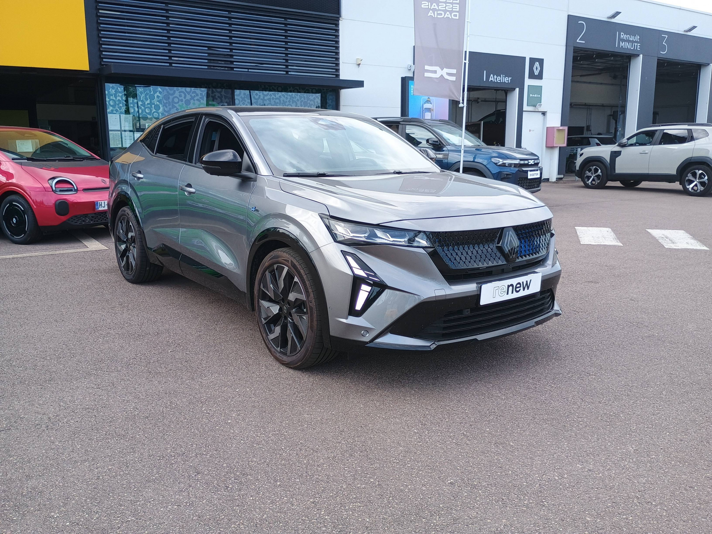 Vente en ligne Renault Rafale  hyper hybrid E-Tech 300 ch 4x4 au prix de 57 490 €