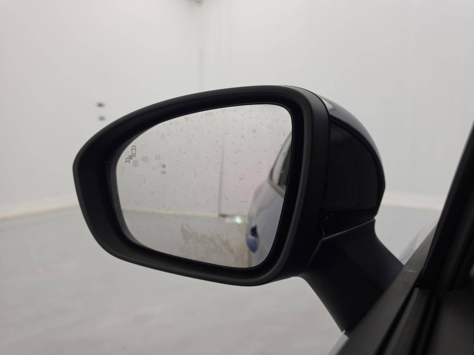 Vente en ligne Renault Clio 5 Clio E-Tech full hybrid 145 au prix de 21 990 €