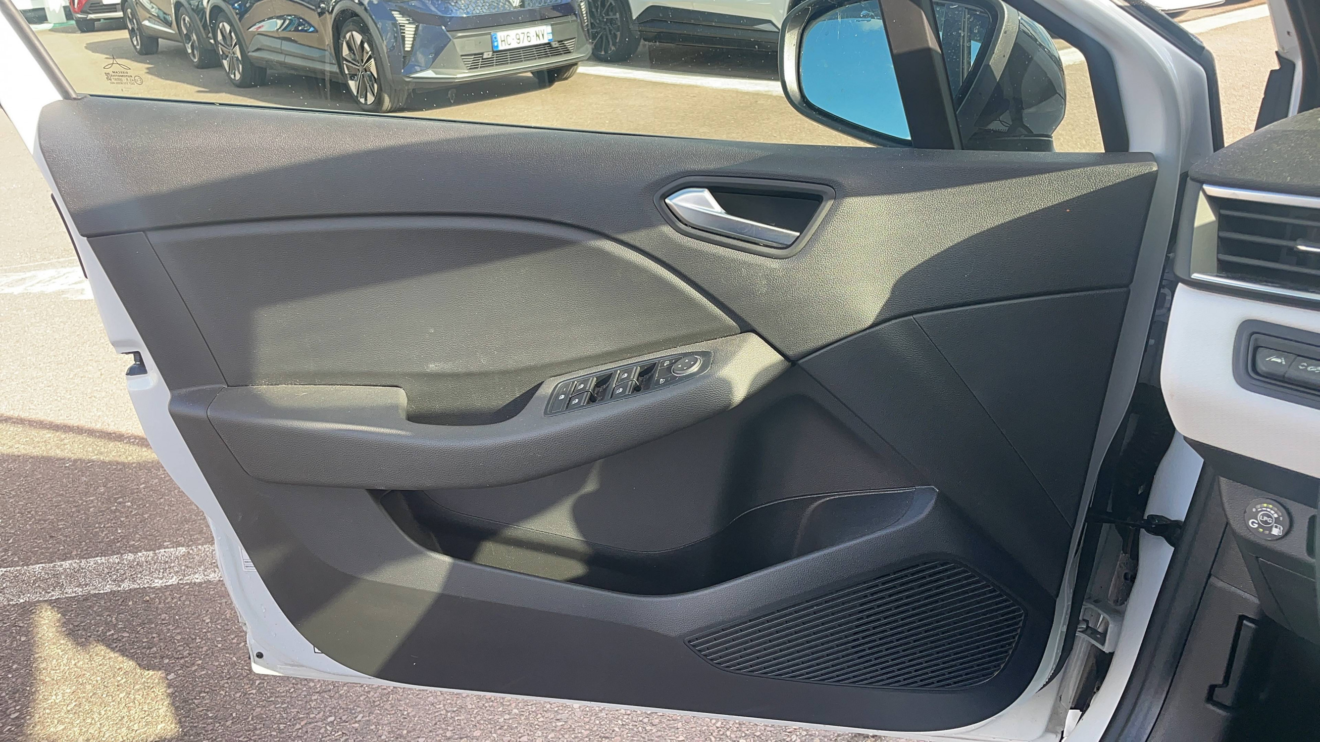 Vente en ligne Renault Clio 5 Clio TCe 100 GPL au prix de 14 990 €