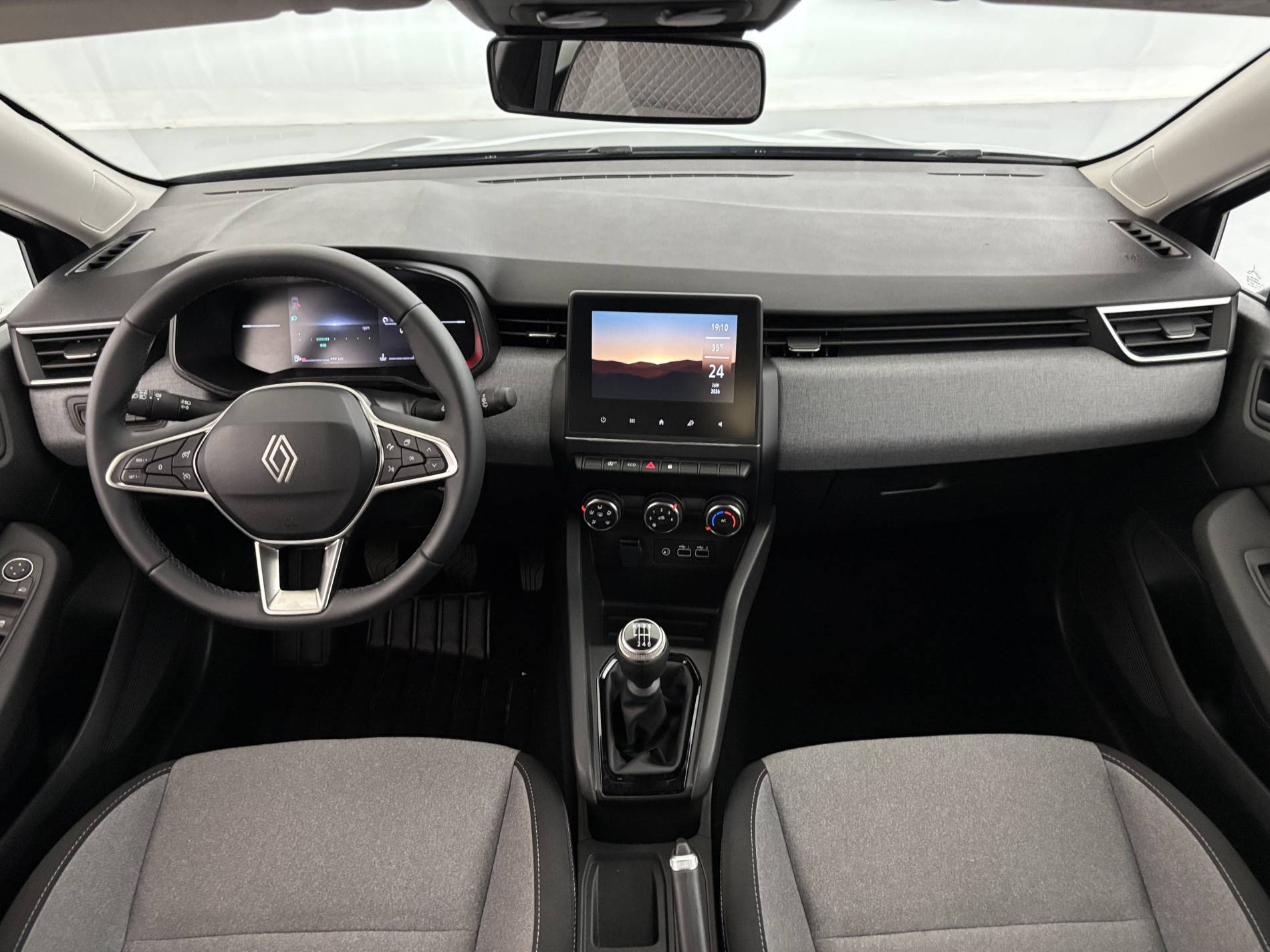Vente en ligne Renault Clio 5 Clio Blue dCi 100 ch au prix de 18 500 €