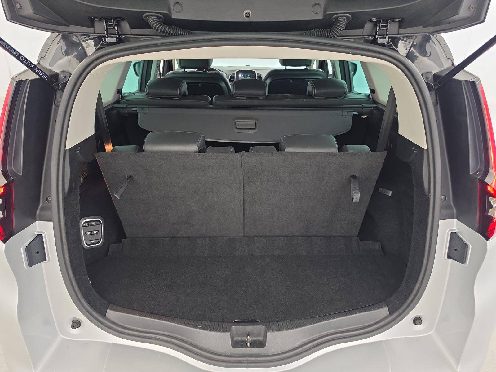 Vente en ligne Renault Grand Scenic 4 Grand Scenic dCi 130 Energy au prix de 15 650 €