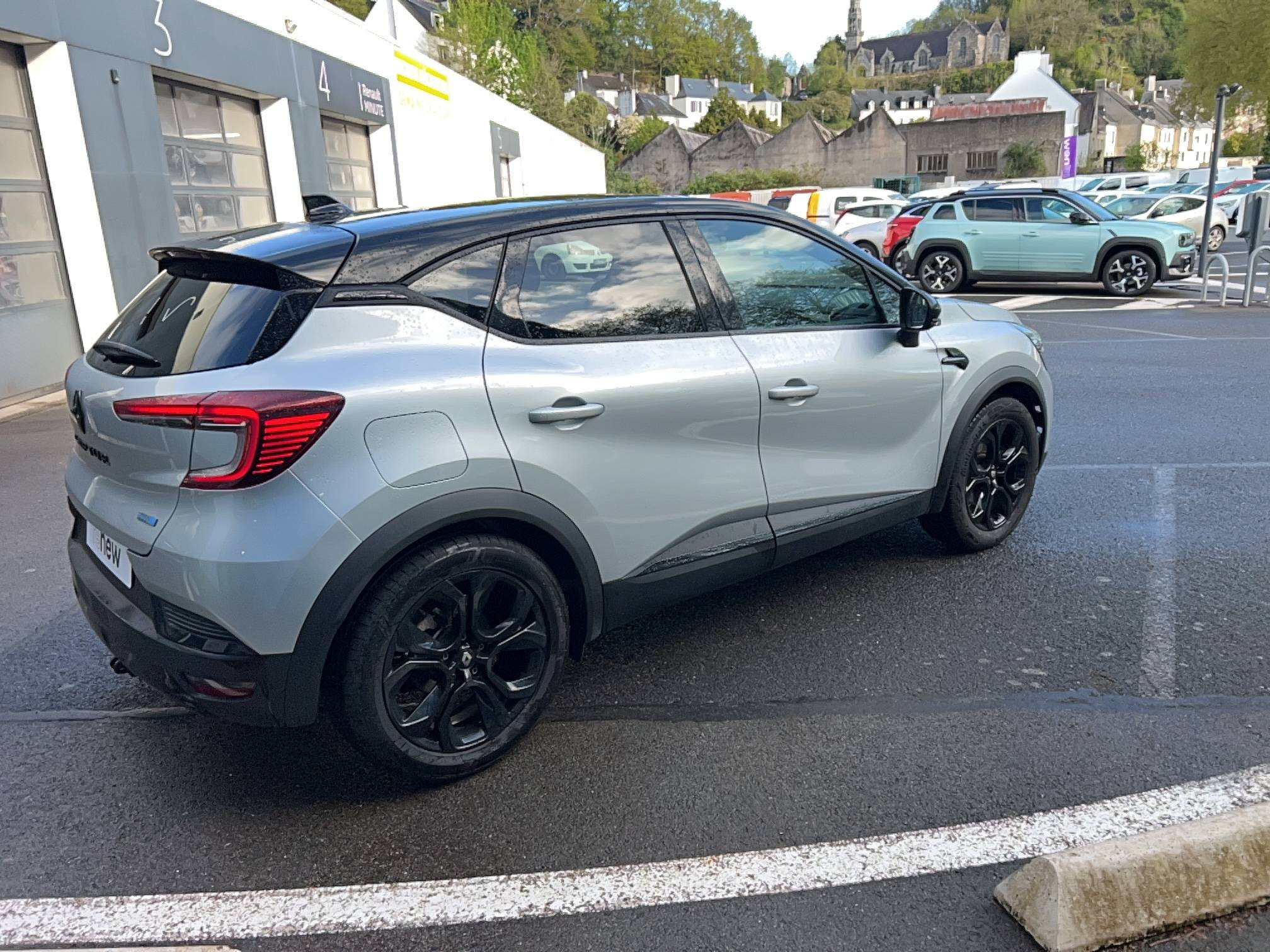 Vente en ligne Renault Captur  E-Tech 145 au prix de 17 990 €