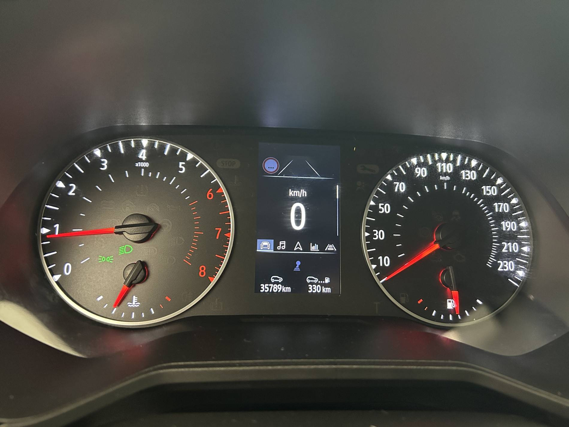 Vente en ligne Renault Clio 5 Clio TCe 90 - 21N au prix de 13 490 €