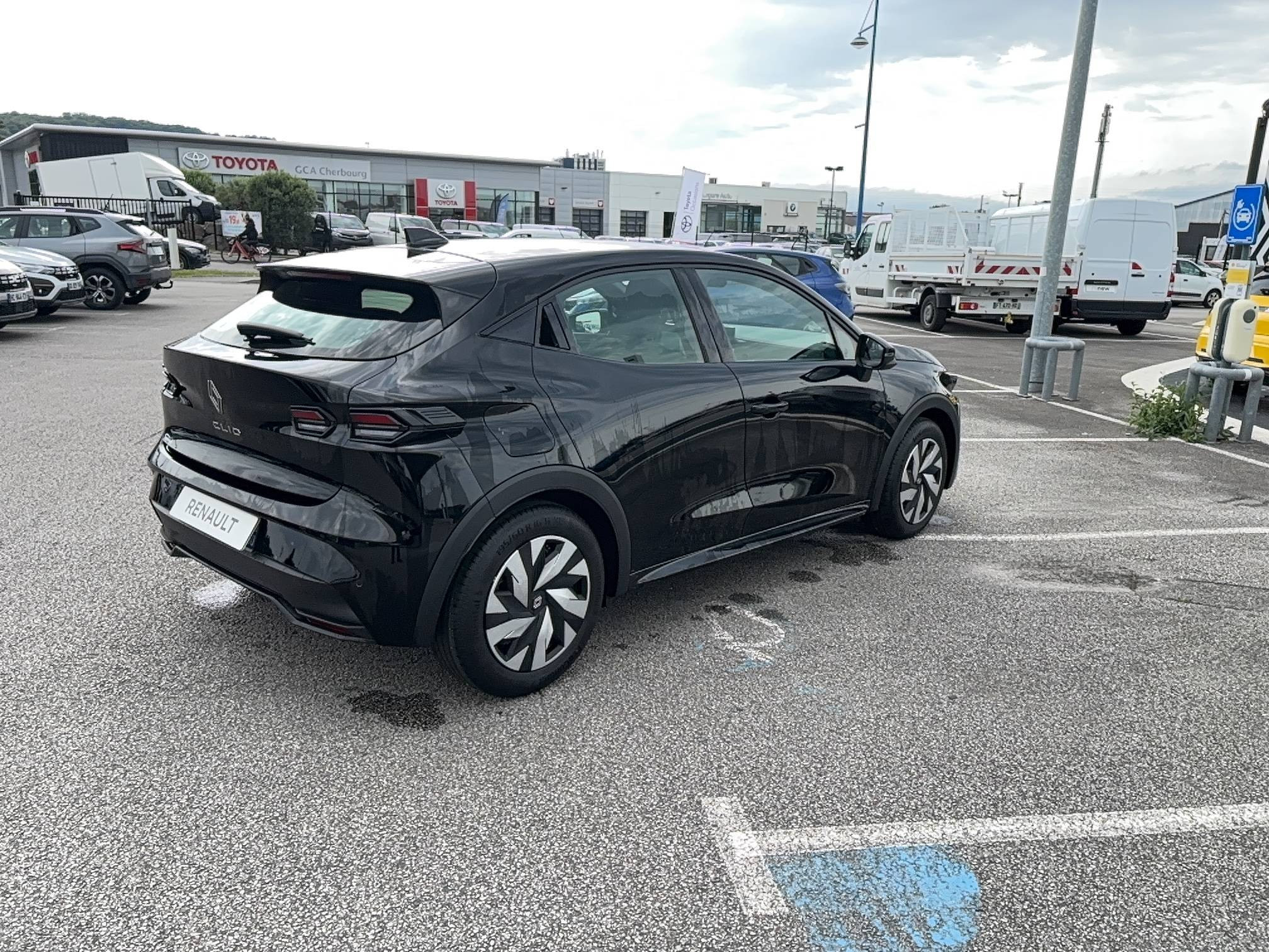 Vente en ligne Renault Clio 6 Clio TCe 115 ch au prix de 18 900 €