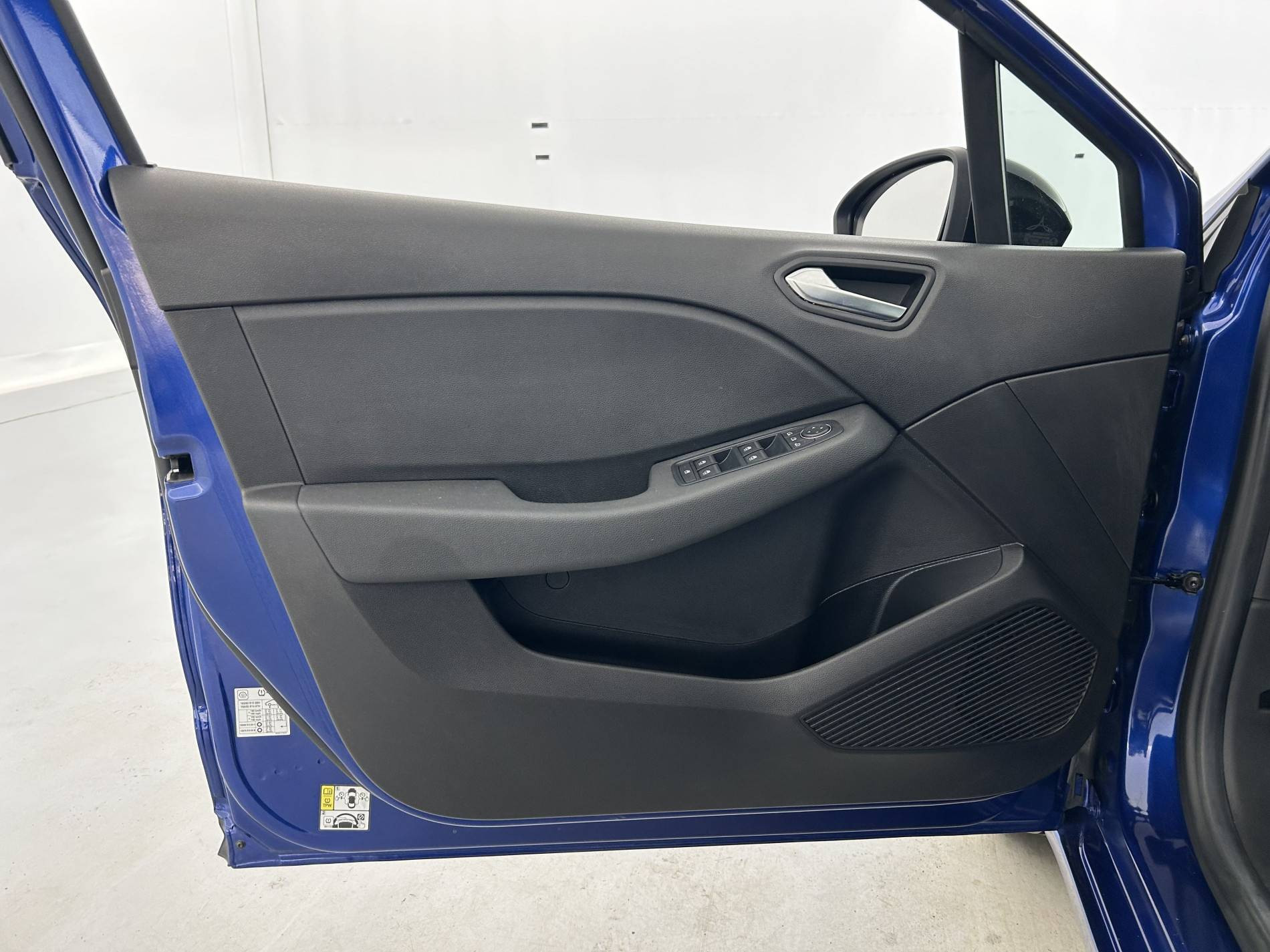 Vente en ligne Renault Clio 5 Clio TCe 90 au prix de 15 990 €