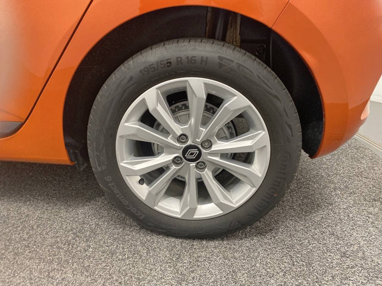 Vente en ligne Renault Clio 5 Clio Blue dCi 100 ch au prix de 18 990 €