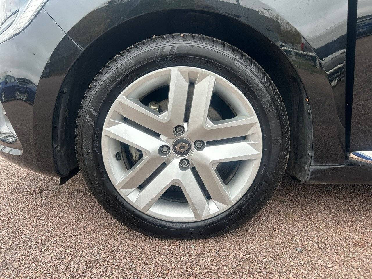 Vente en ligne Renault Clio 5 Clio E-Tech 140 - 21N au prix de 14 990 €