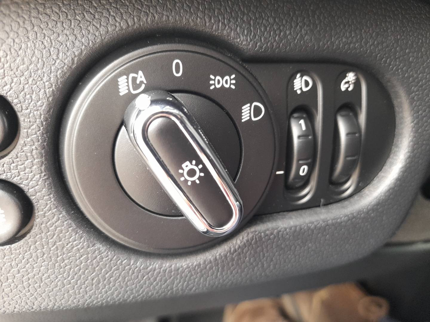 Vente en ligne Mini Clubman Clubman Cooper 136 ch BVA7 au prix de 17 900 €