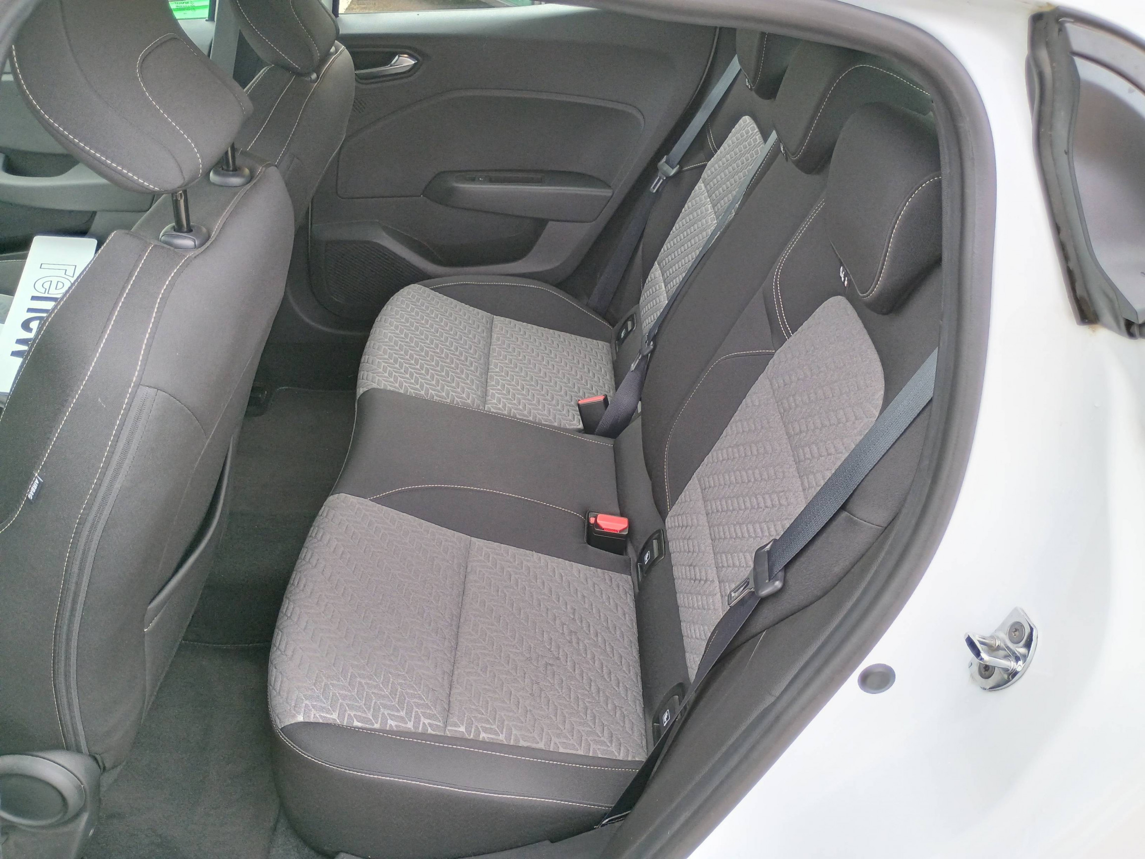 Vente en ligne Renault Clio 5 Clio TCe 90 - 21N au prix de 14 490 €