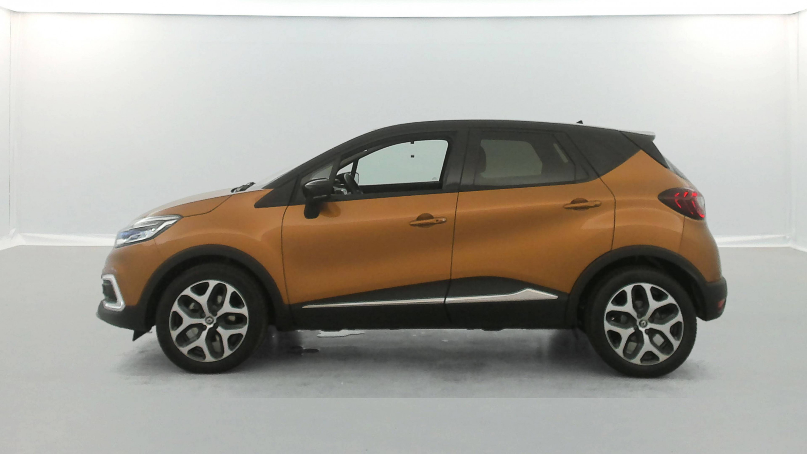 Vente en ligne Renault Captur  TCe 150 FAP EDC au prix de 14 490 €