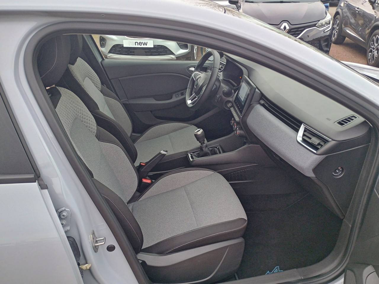 Vente en ligne Renault Clio 5 Clio TCe 90 au prix de 15 690 €