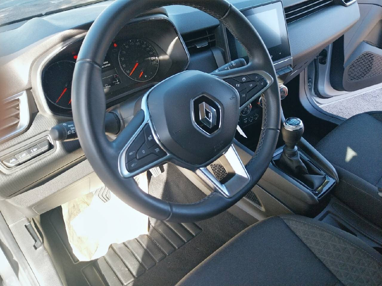 Vente en ligne Renault Clio 5 Clio TCe 90 au prix de 14 490 €