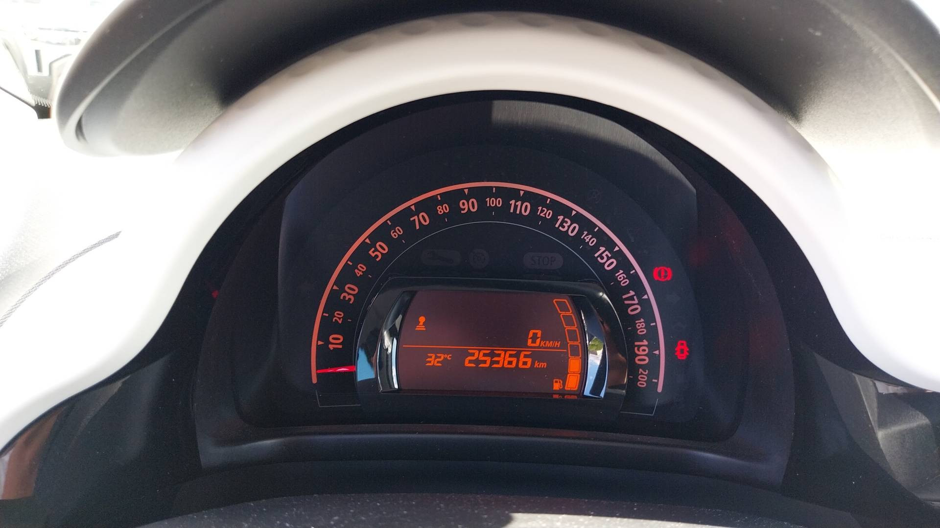 Vente en ligne Renault Twingo 3  SCe 65 - 21 au prix de 11 990 €