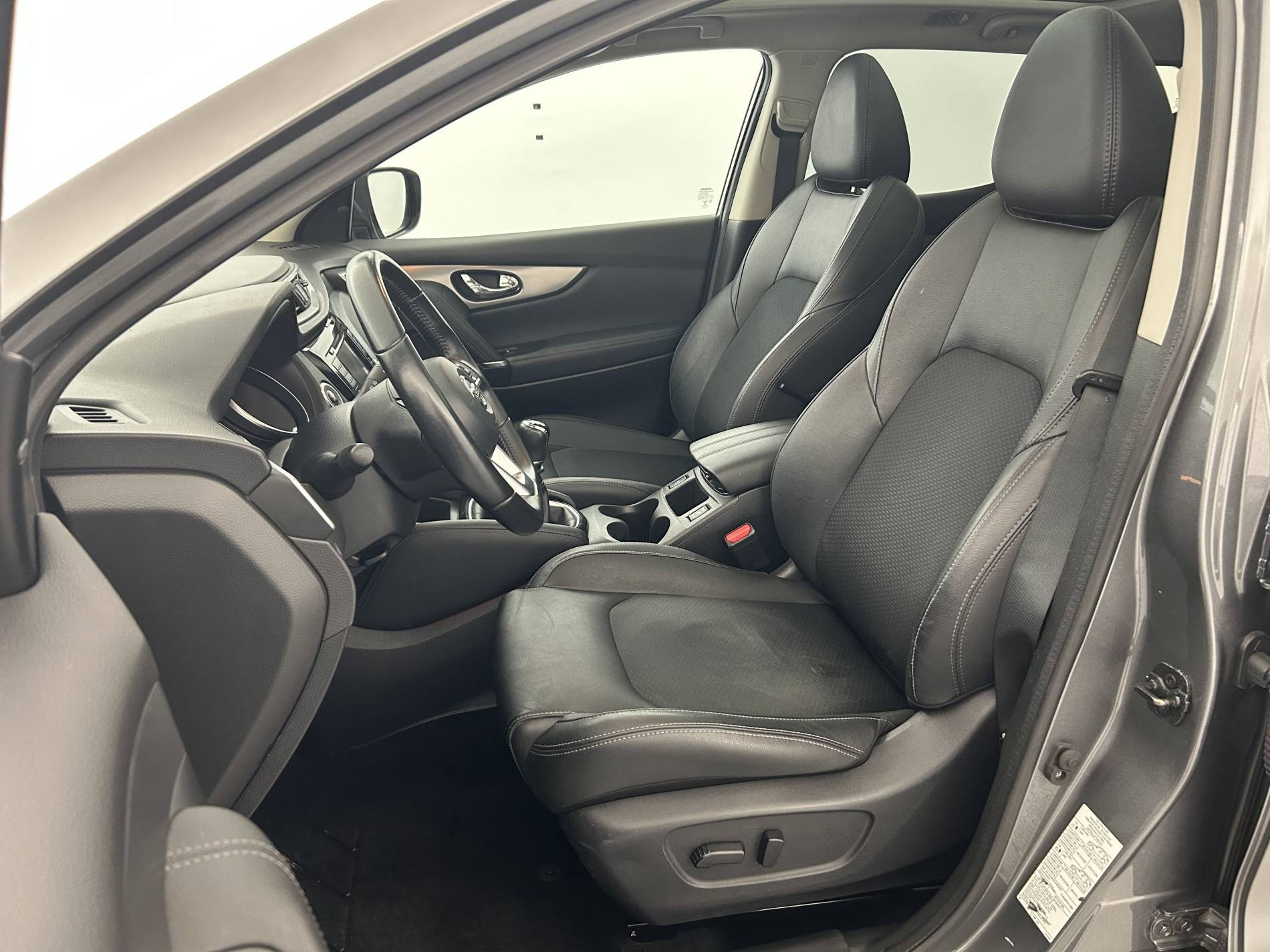 Vente en ligne Nissan Qashqai Qashqai 1.3 DIG-T 160 au prix de 16 450 €
