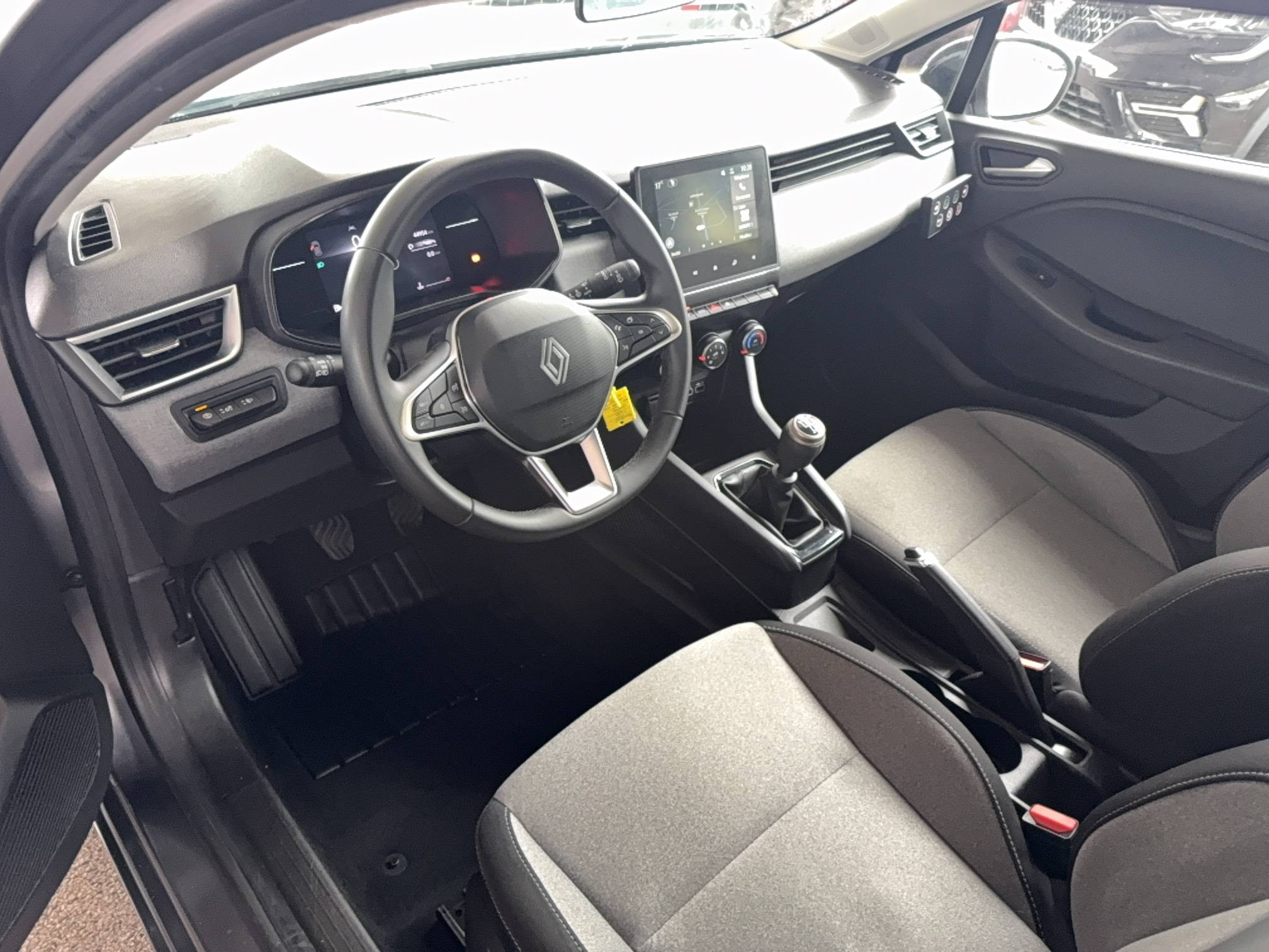 Vente en ligne Renault Clio 5 Clio dCi 100 au prix de 15 990 €
