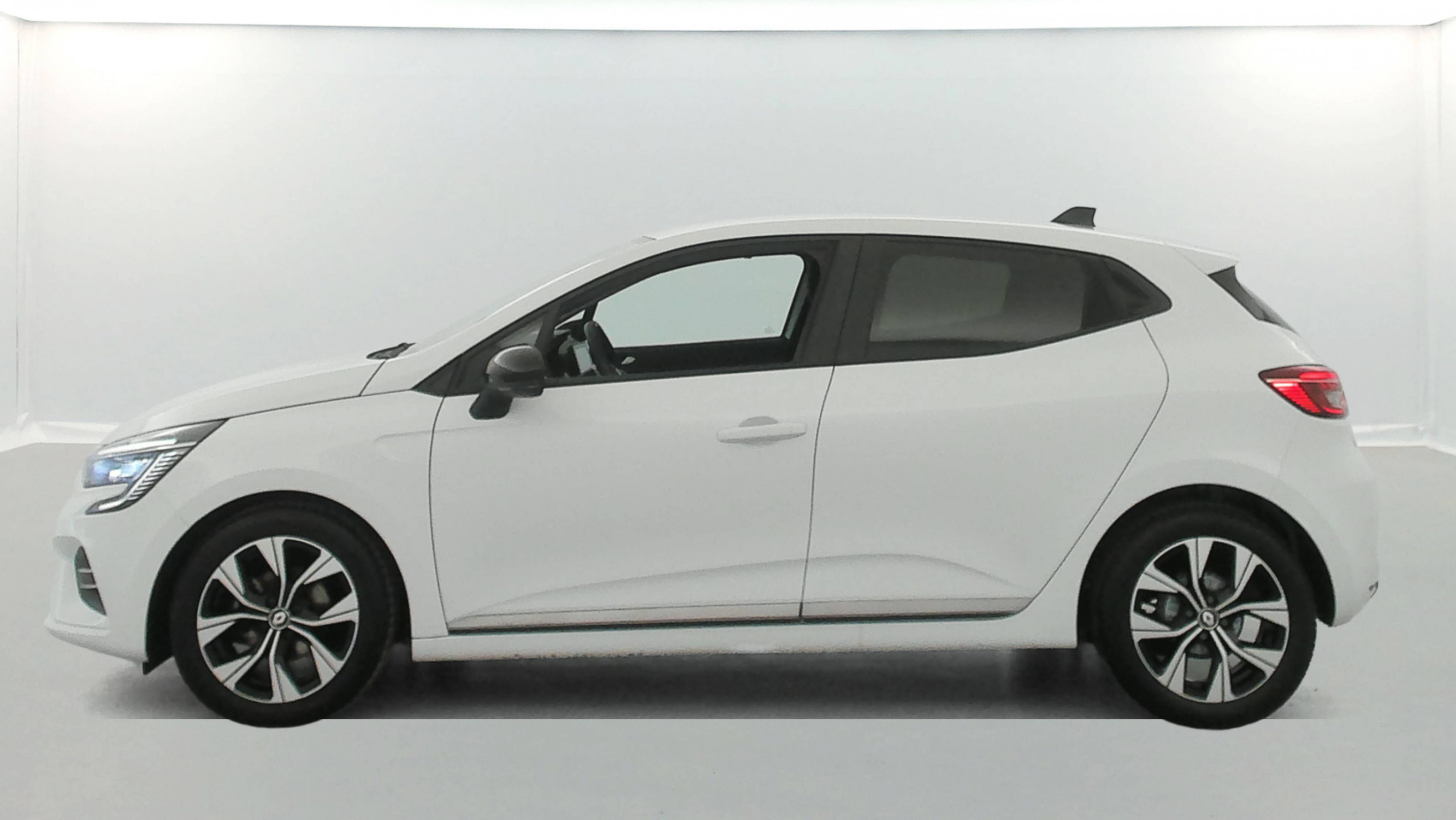 Vente en ligne Renault Clio 5 Clio TCe 100 GPL au prix de 14 390 €