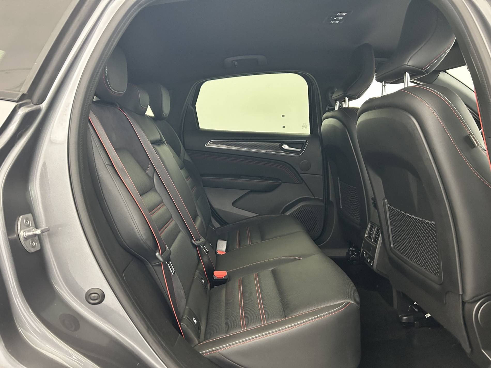 Vente en ligne Renault Arkana  TCe 140 EDC FAP - 21B au prix de 19 490 €