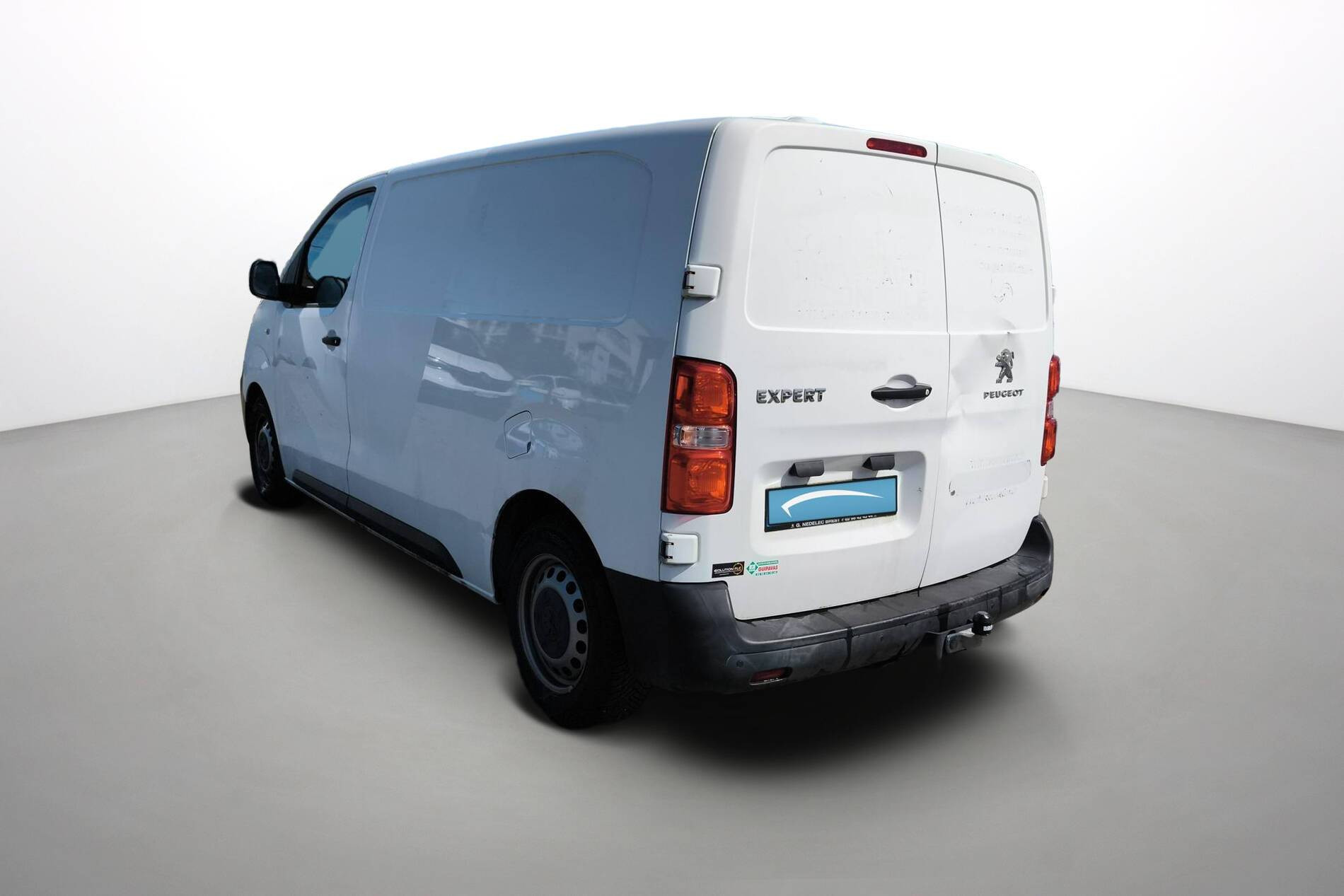 Vente en ligne Peugeot Expert EXPERT FGN TOLE STANDARD BLUEHDI 115 S&S BVM6 au prix de 15 490 €