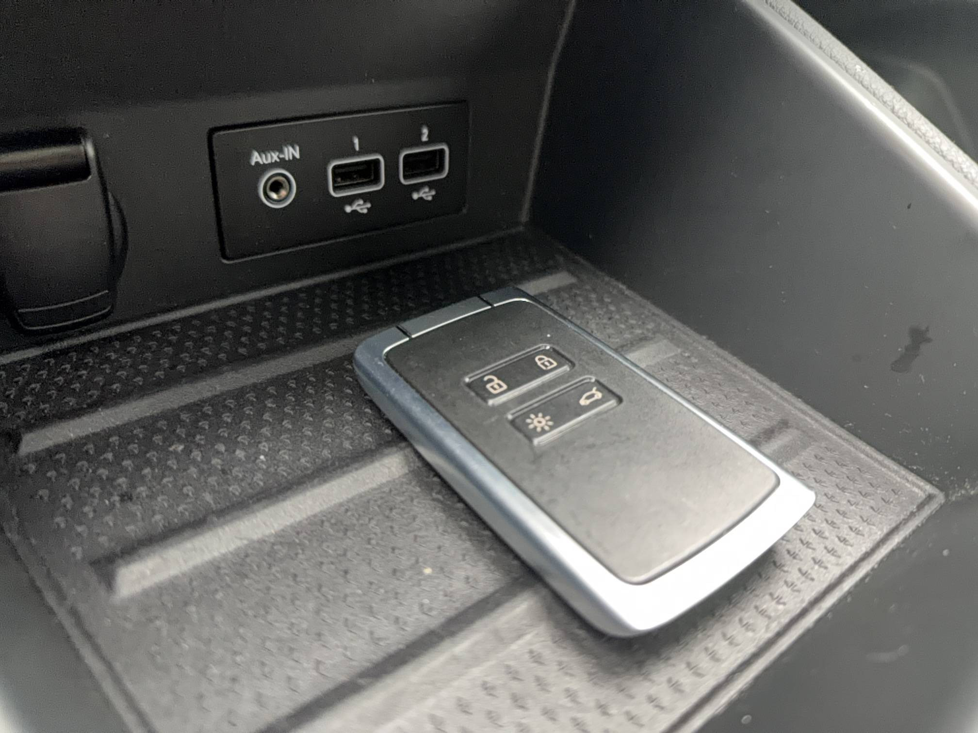 Vente en ligne Renault Captur  TCe 140 EDC - 21B au prix de 19 590 €