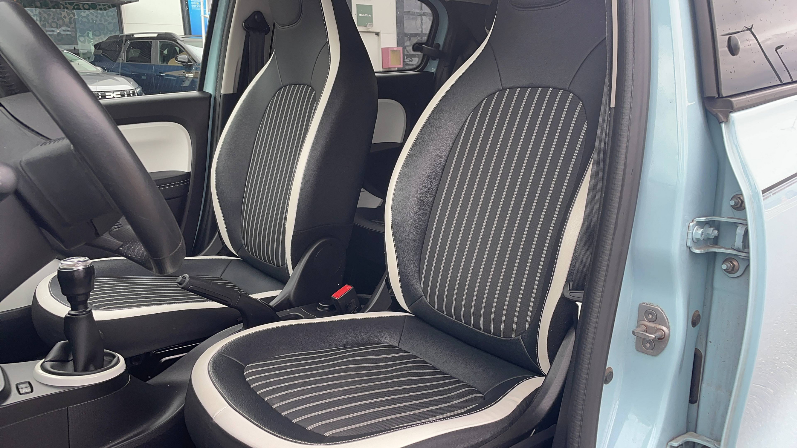 Vente en ligne Renault Twingo 3  SCe 65 au prix de 10 491 €
