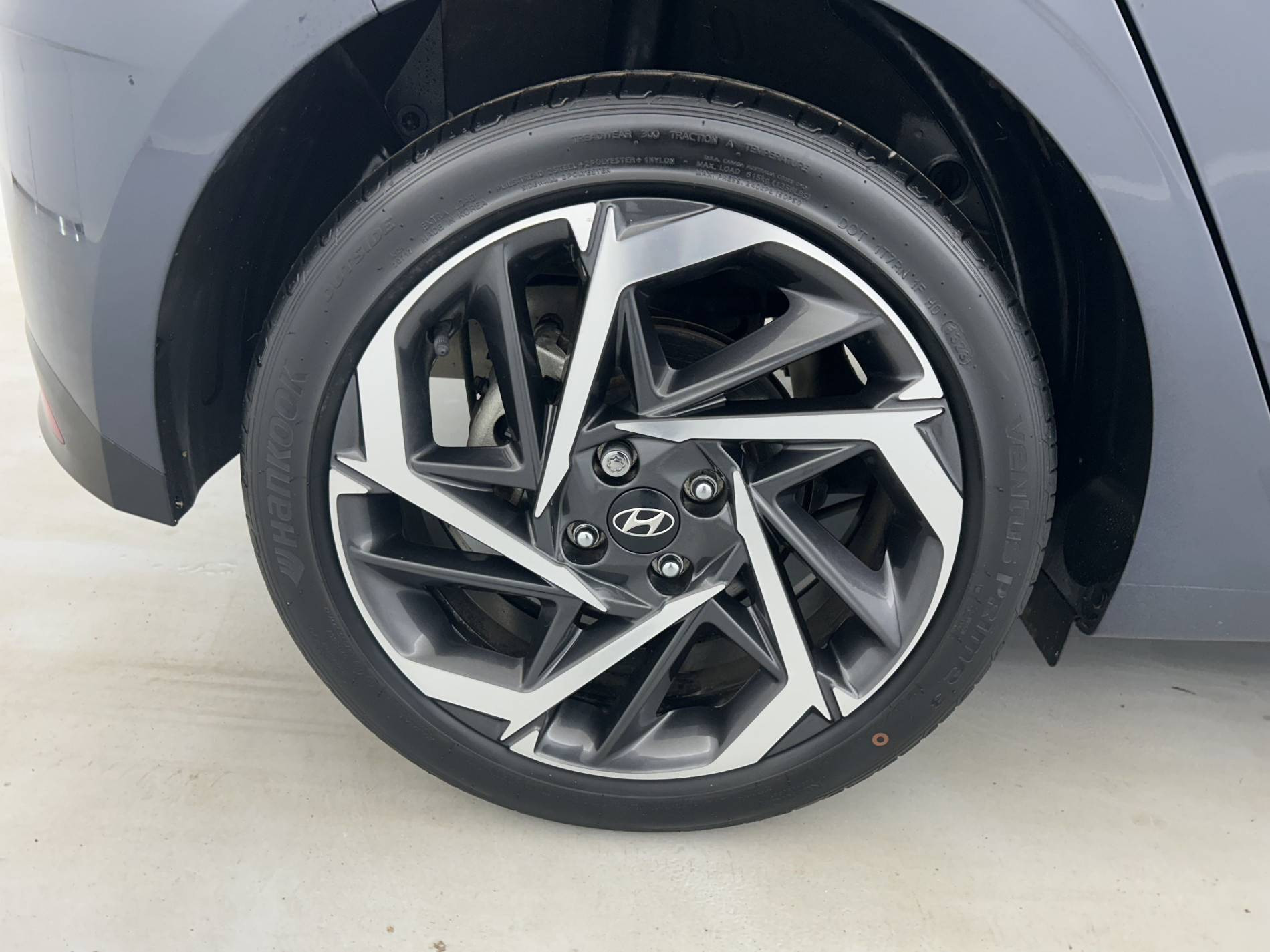 Vente en ligne Hyundai i20  1.0 T-GDi 100 DCT-7 Hybrid 48V au prix de 17 790 €