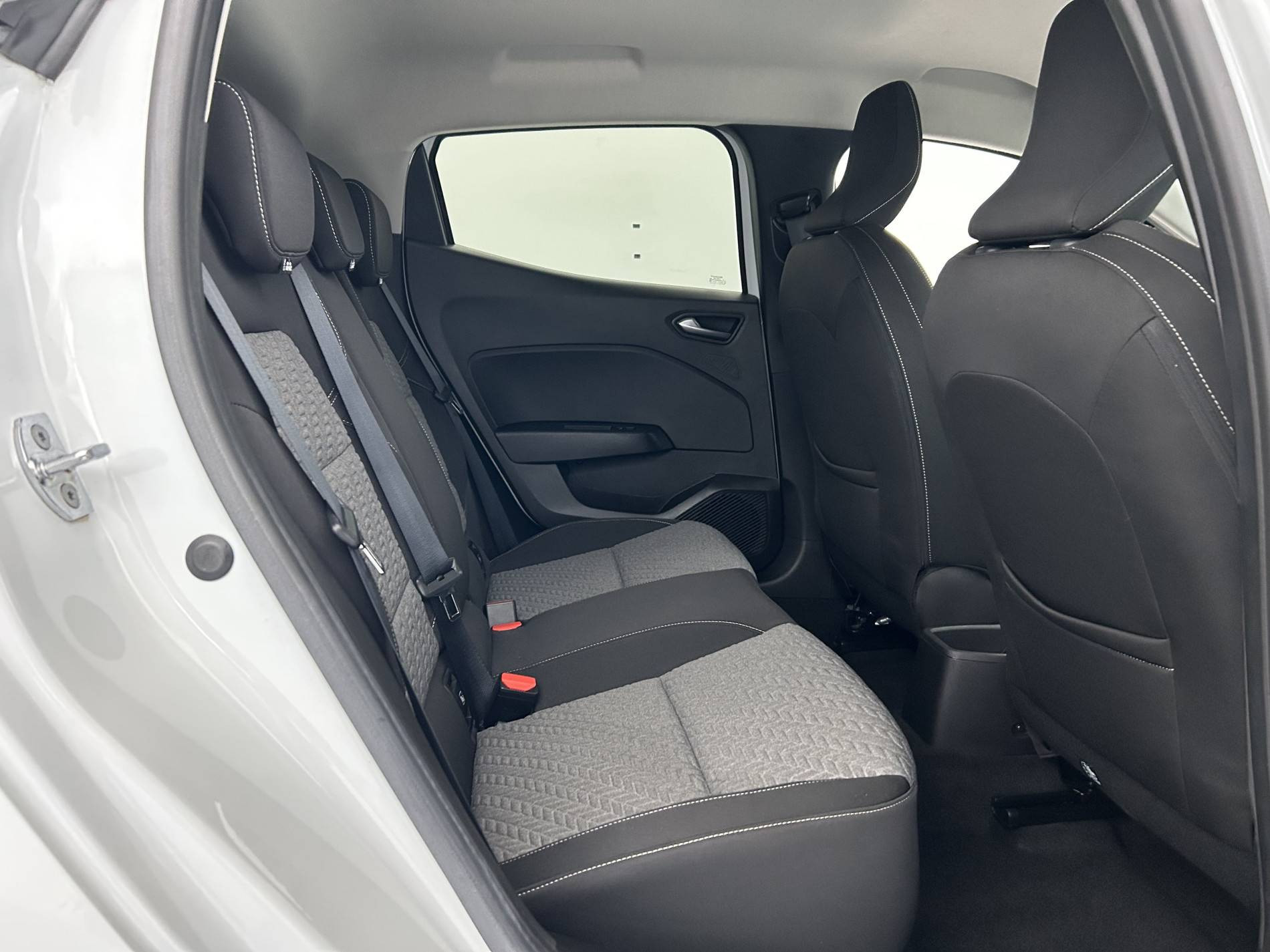 Vente en ligne Renault Clio 5 Clio SCe 65 au prix de 12 600 €
