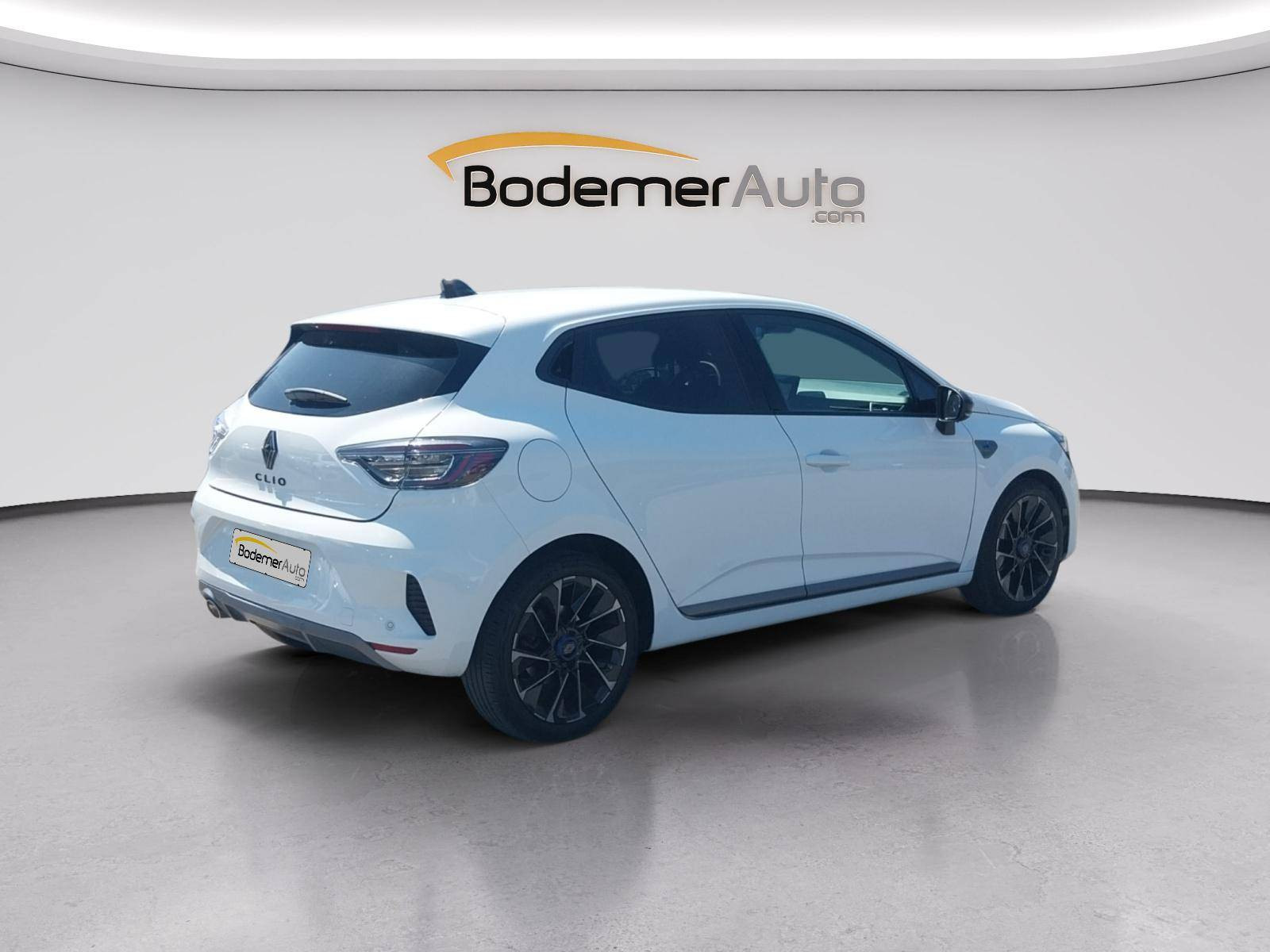 Vente en ligne Renault Clio 5 Clio TCe 90 au prix de 18 990 €