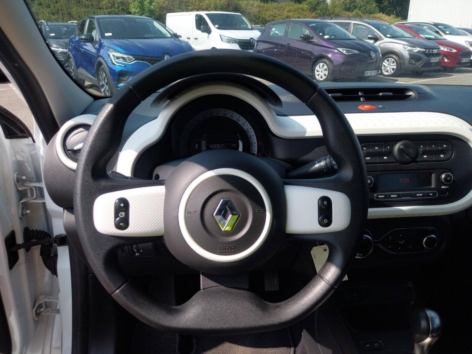 Vente en ligne Renault Twingo Electrique Twingo III E-Tech au prix de 12 900 €