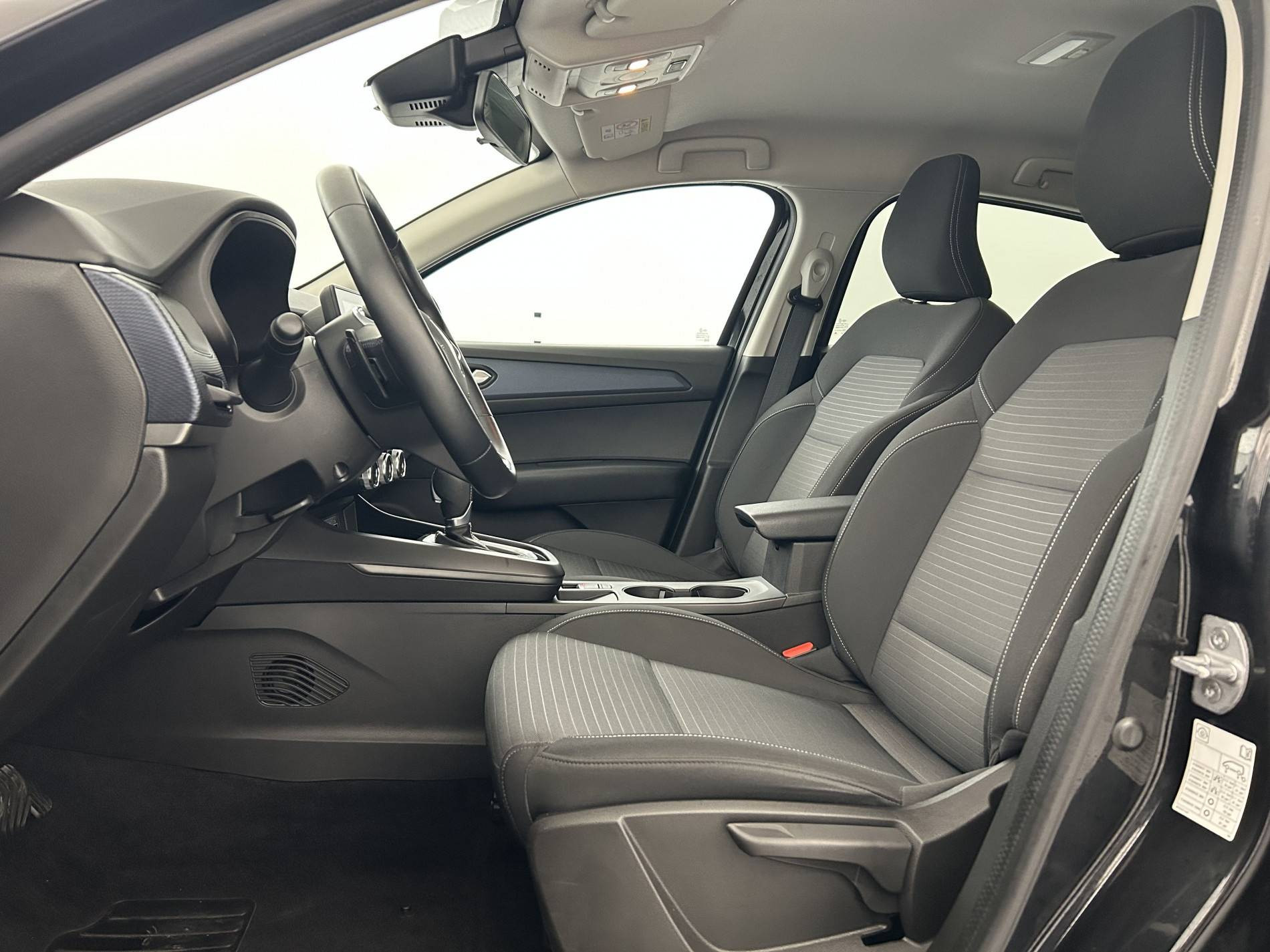 Vente en ligne Renault Arkana  mild hybrid 140 EDC FAP - 22 au prix de 18 290 €