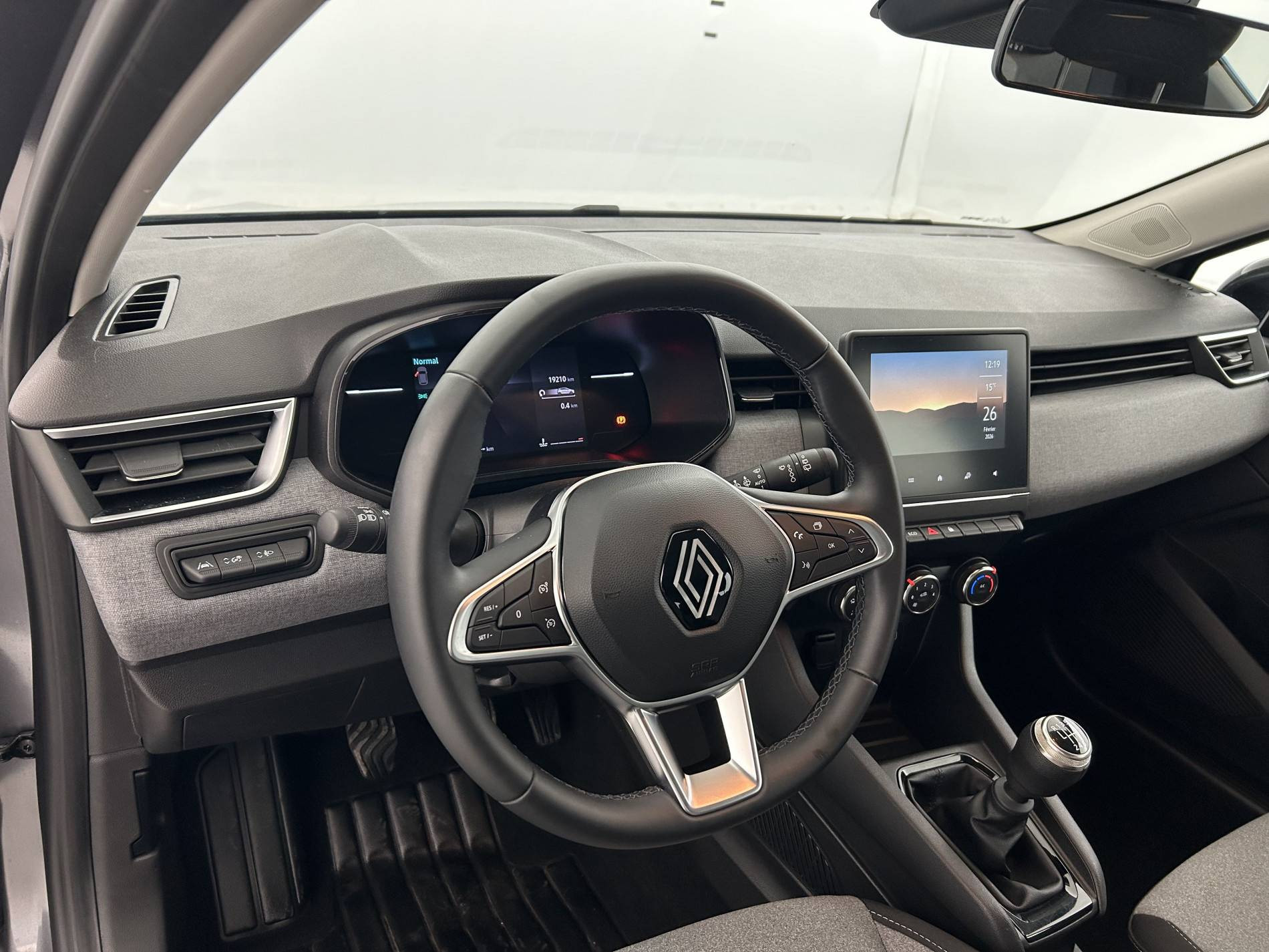 Vente en ligne Renault Clio 5 Clio TCe 90 au prix de 15 490 €