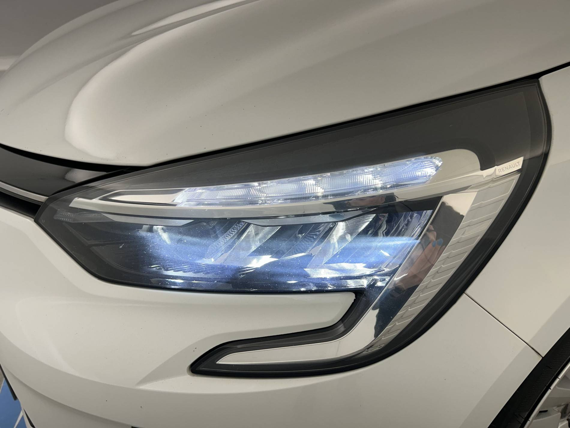 Vente en ligne Renault Clio 5 Clio SCe 65 - 21N au prix de 12 390 €