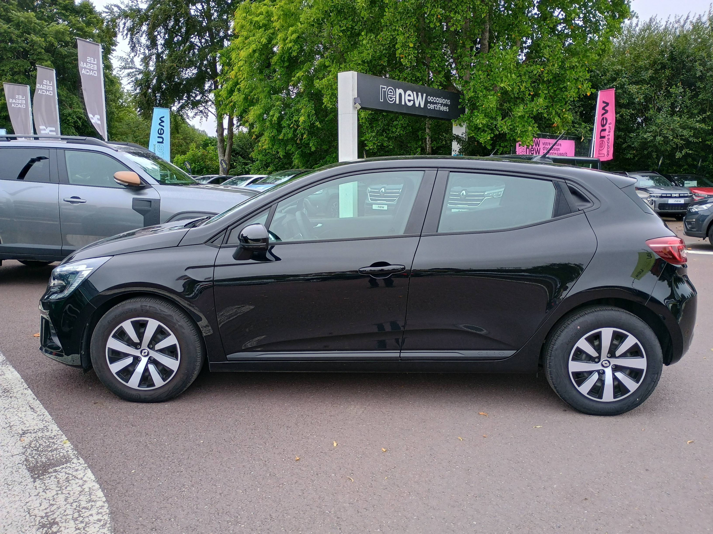 Vente en ligne Renault Clio 5 Clio TCe 90 au prix de 13 990 €
