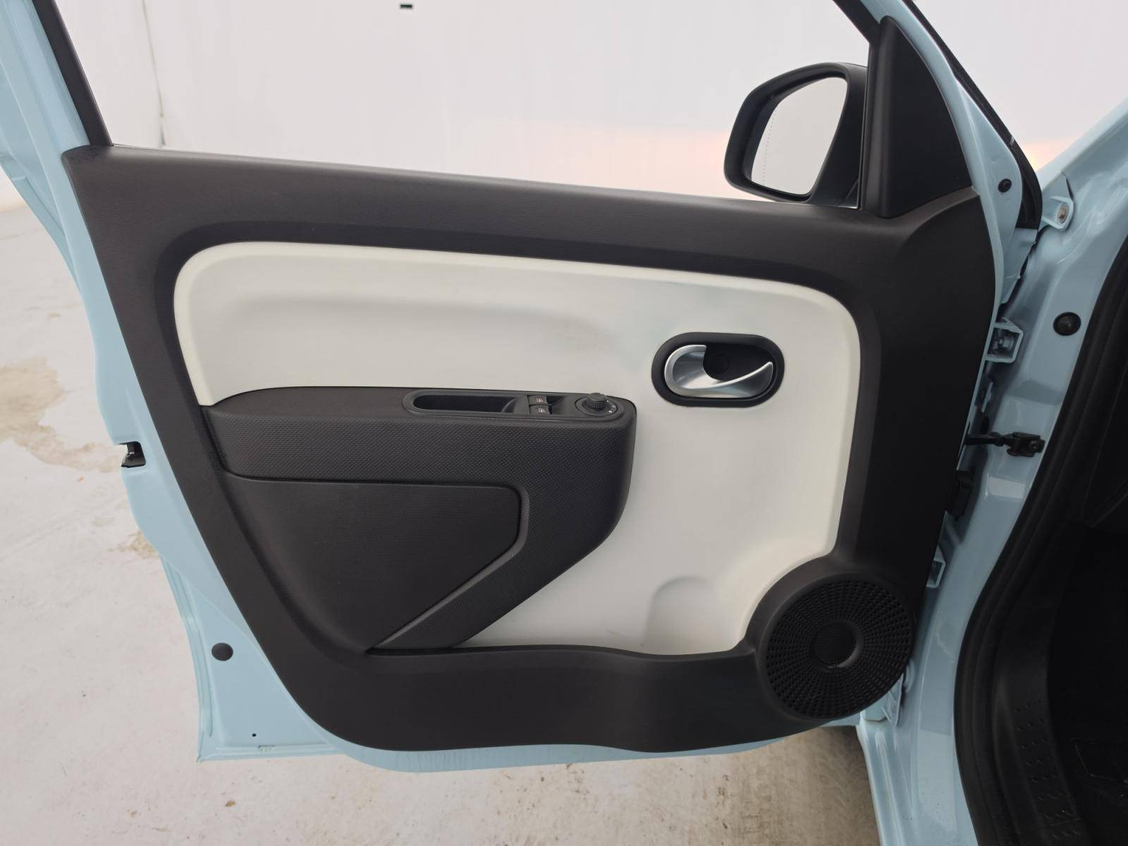 Vente en ligne Renault Twingo 3  SCe 65 au prix de 11 490 €