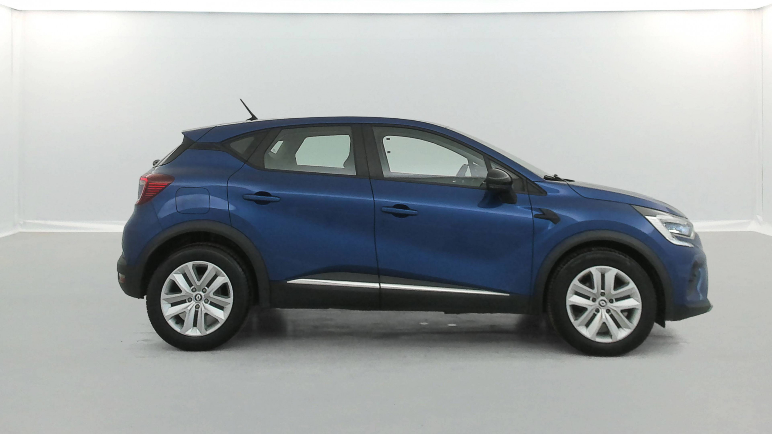 Vente en ligne Renault Captur  Blue dCi 95 au prix de 14 990 €