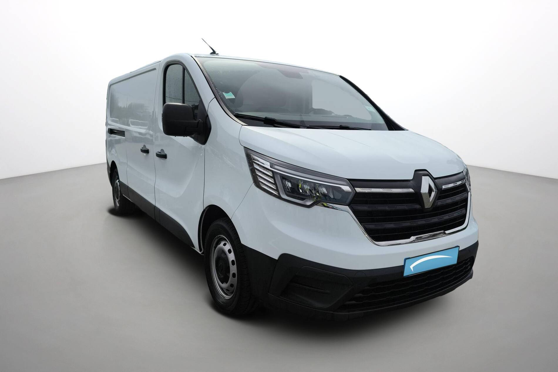 Vente en ligne Renault Trafic 3 Fourgon TRAFIC FGN L2H1 3000 KG BLUE DCI 130 au prix de 22 990 €