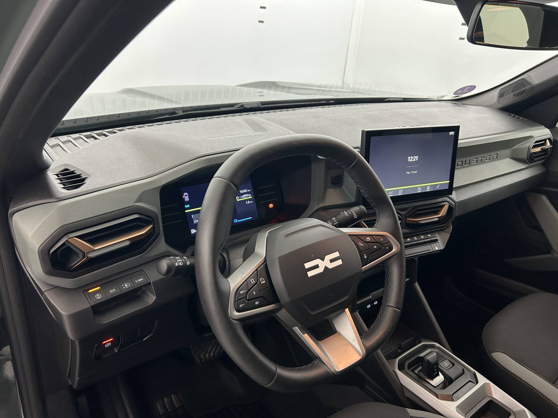 Vente en ligne Dacia Duster  Hybrid 140 au prix de 25 990 €