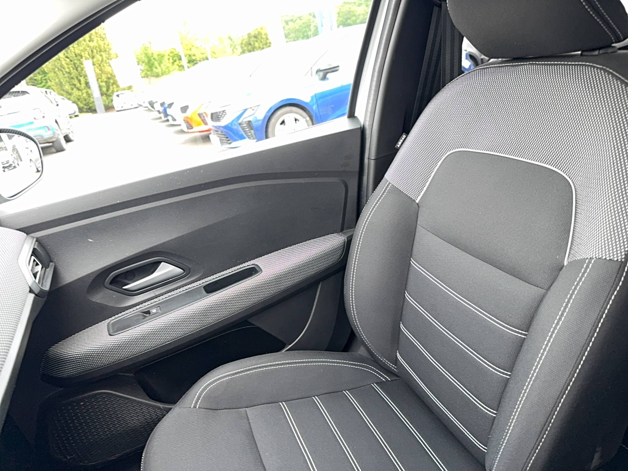 Vente en ligne Dacia Jogger  TCe 110 7 places GSR2 au prix de 18 900 €