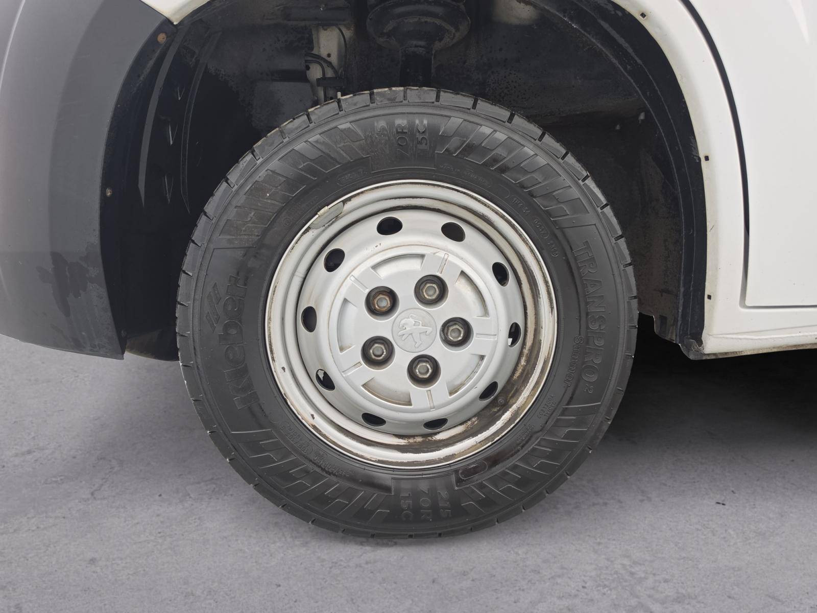 Vente en ligne Peugeot Boxer Fourgon BOXER TOLE 330 L1H1 BLUEHDI 120 S&S au prix de 17 990 €